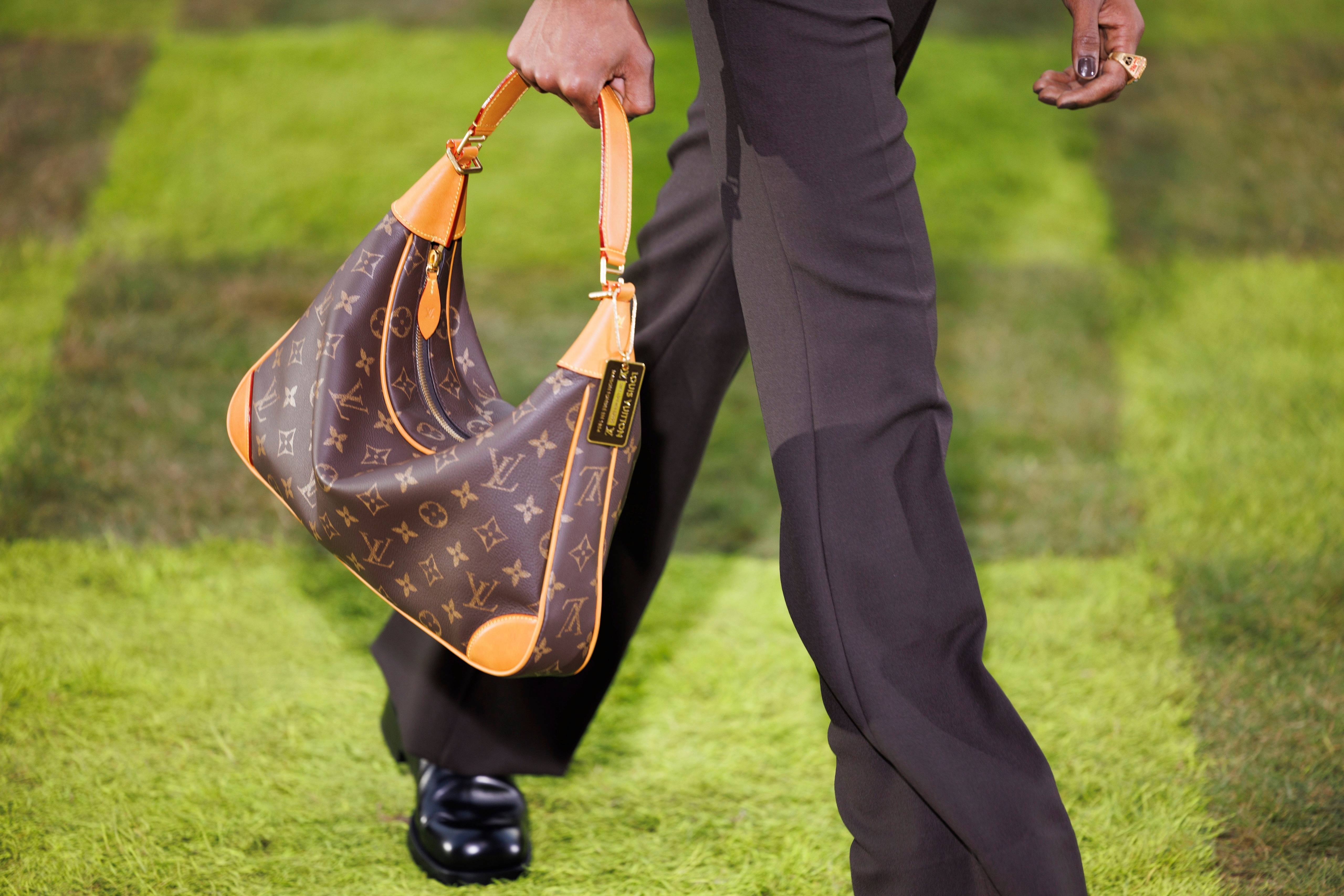 France_Mens_Fashion_S_S_Louis_Vu.jpg