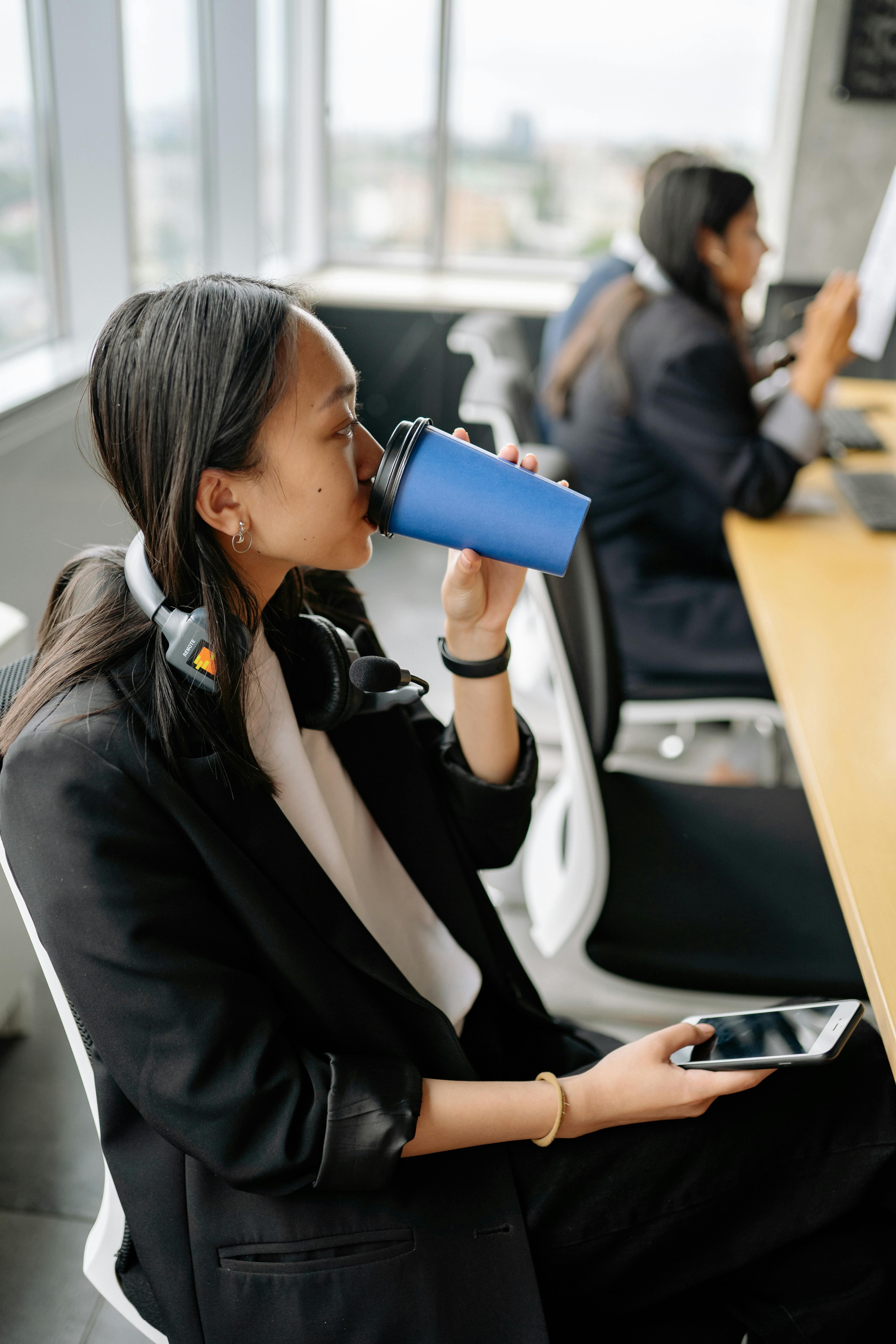 ca phe lao hoa da, uong ca phe hang ngay, loi ich ca phe da, tac dong ca phe da,  cach uong ca phe,  suc khoe lan da,  ca phe va da anh 6