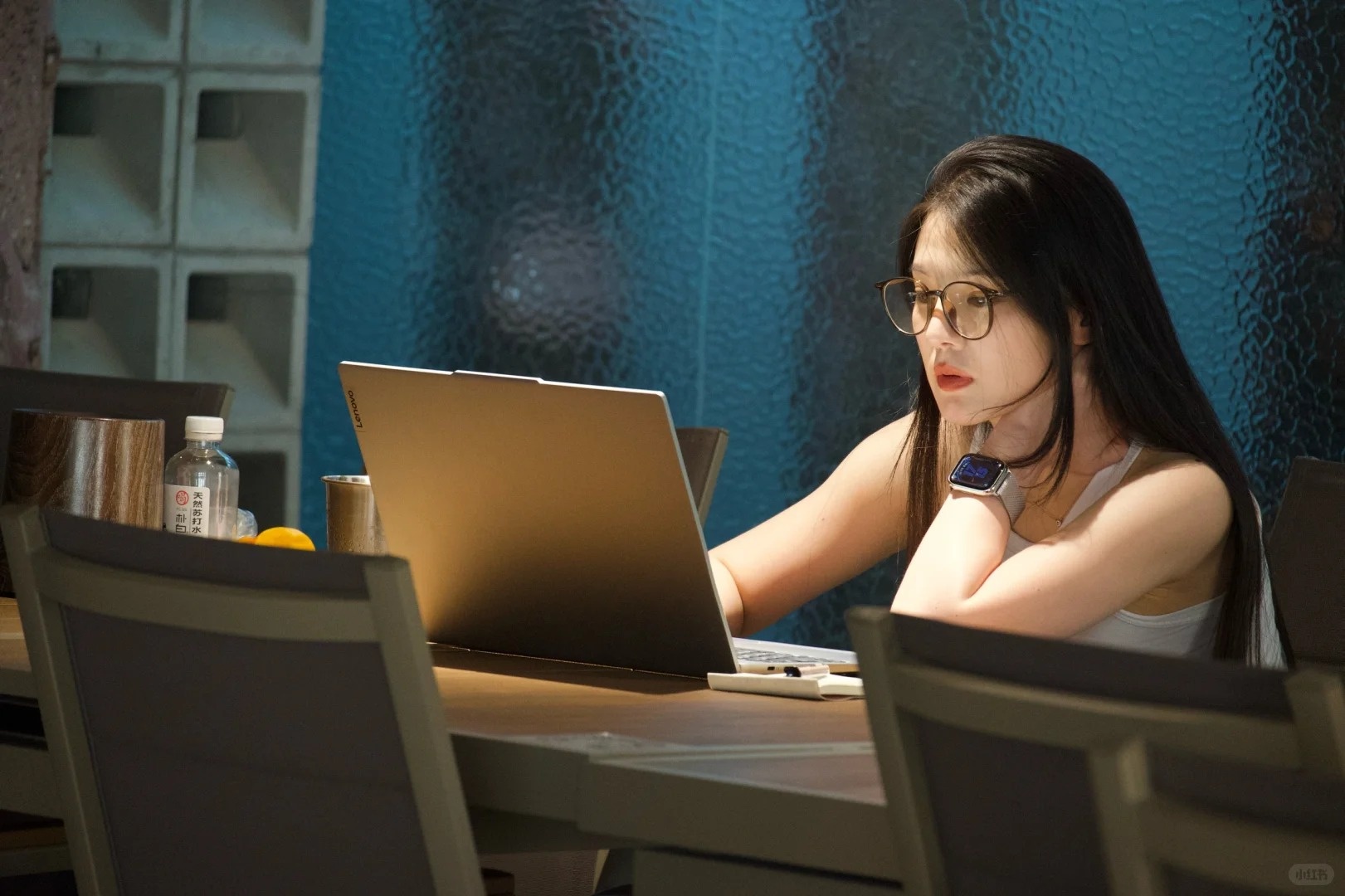 Lop day Gen Z an mac, giao tiep 'chuan' nhan vien van phong hinh anh