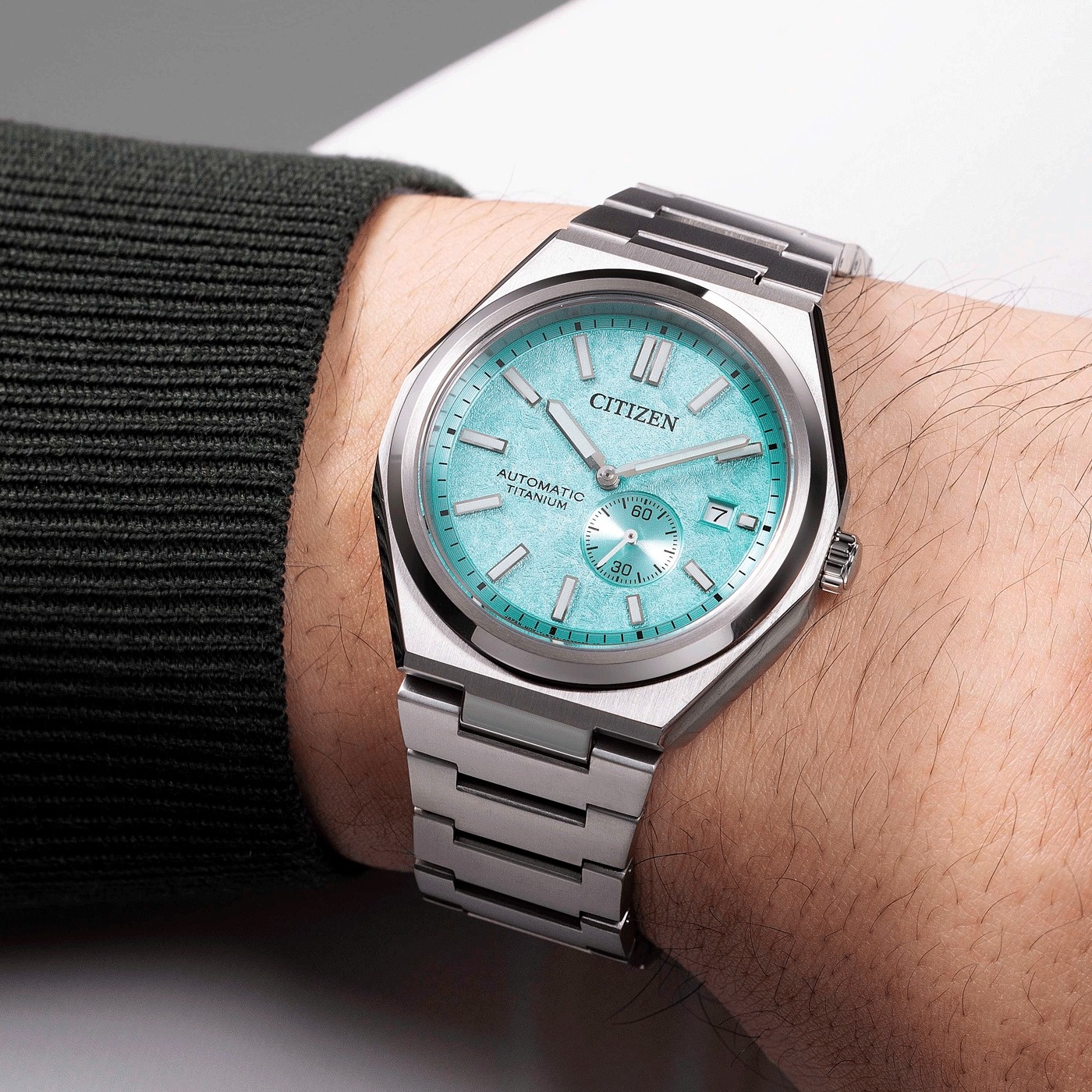 Apple Watch, đồng hồ giá rẻ được lòng giới tài chính Mỹ