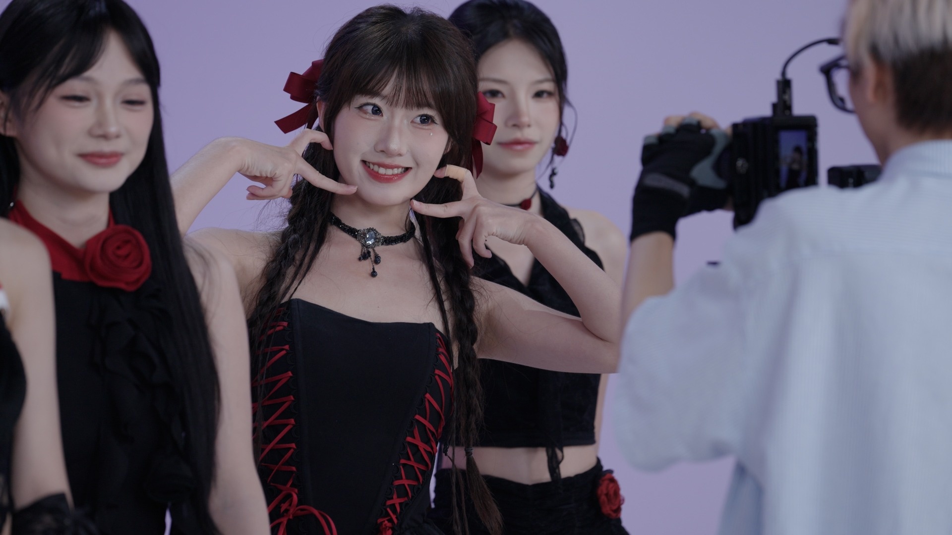 xưởng livestream,  kiếm sống livestream,  tuanbo Douyin,  livestream Trung Quốc,  vũ công livestream,  cuộc sống streamer ảnh 3 xuong livestream,  kiem song livestream,  tuanbo Douyin,  livestream Trung Quoc,  vu cong livestream,  cuoc song streamer anh 3