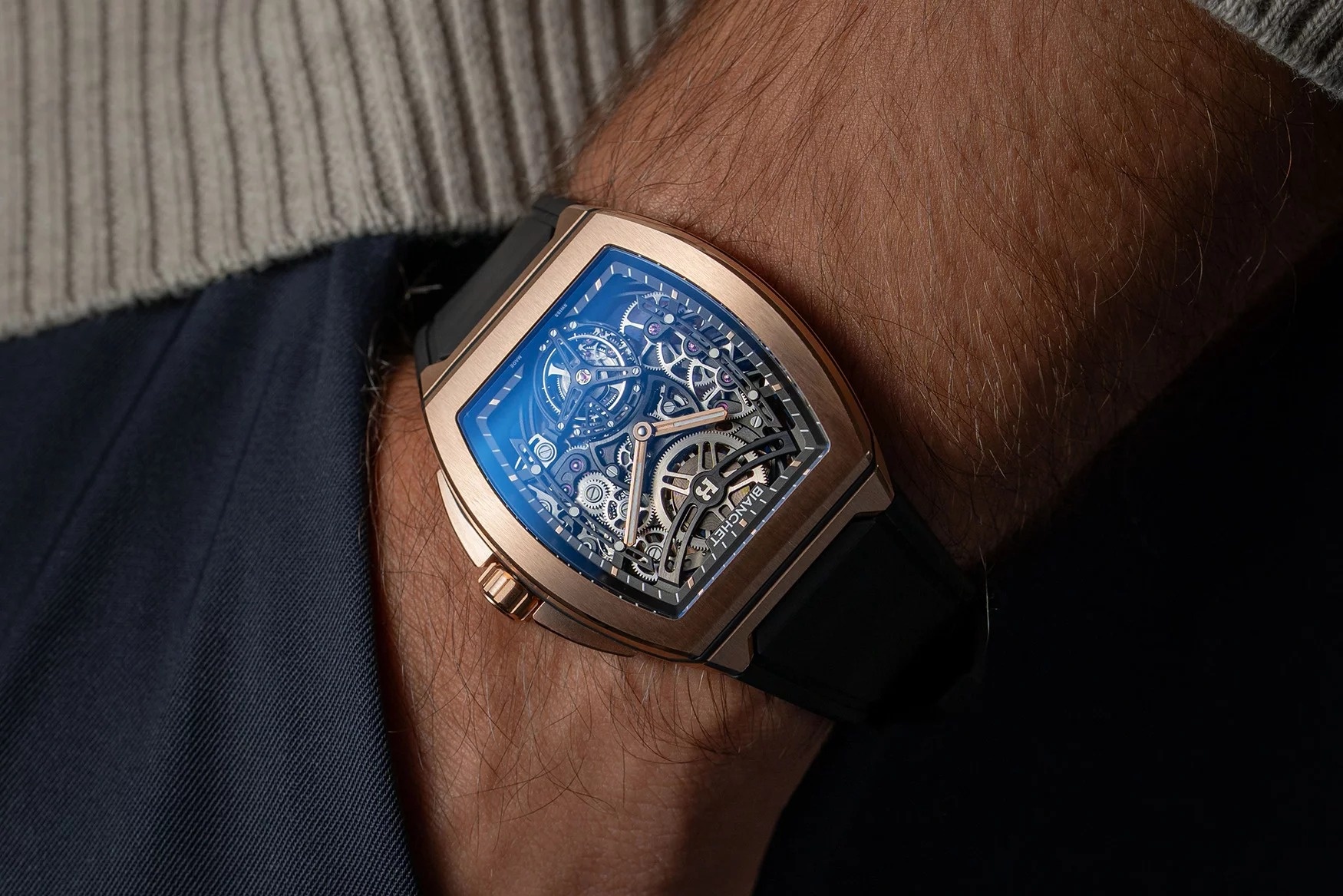 dong ho xa xi, kiet tac dong ho, Hublot 69000 USD, On wrist anh 3