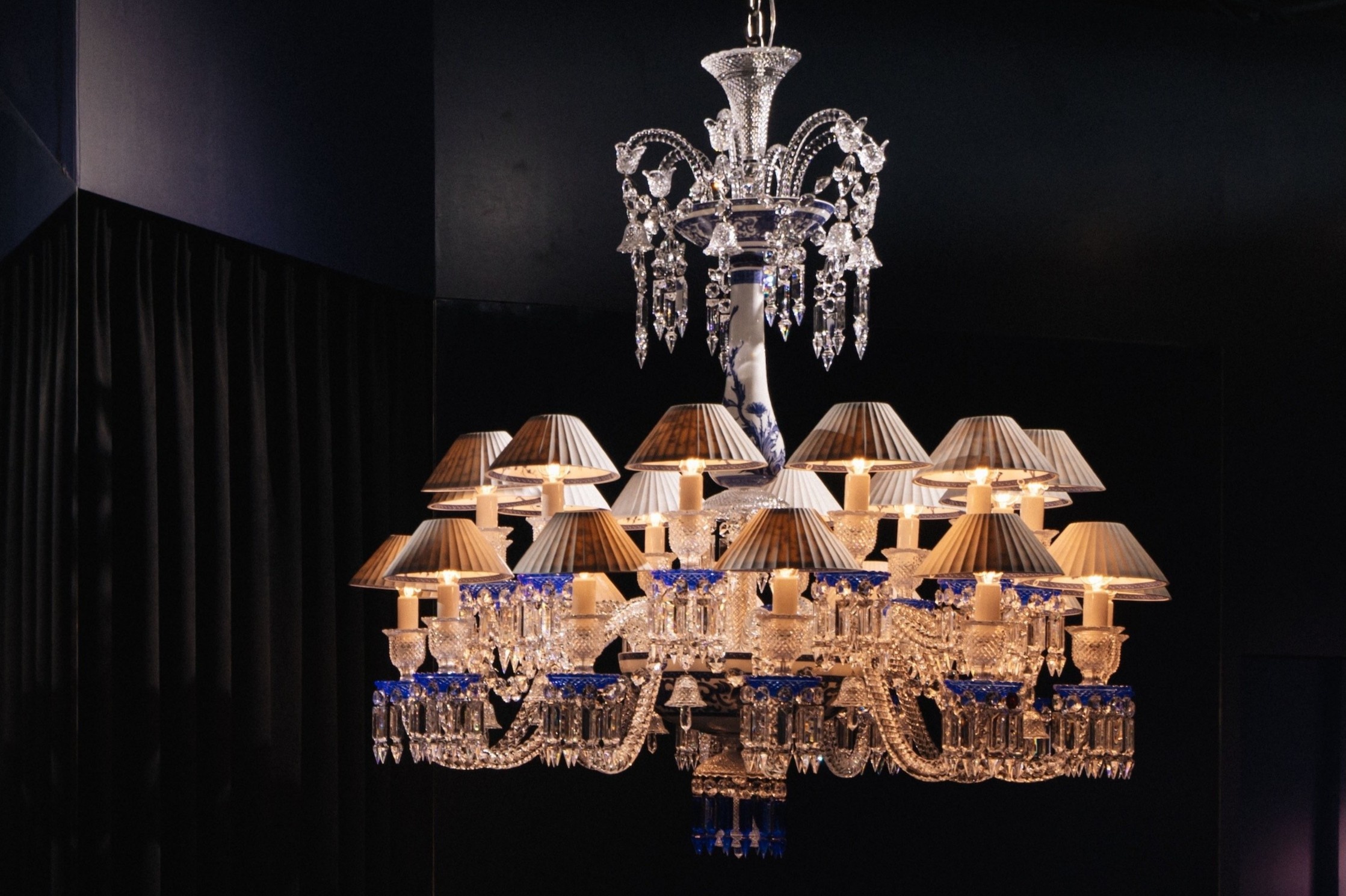 Di san pha le Phap giua long TP.HCM hinh anh