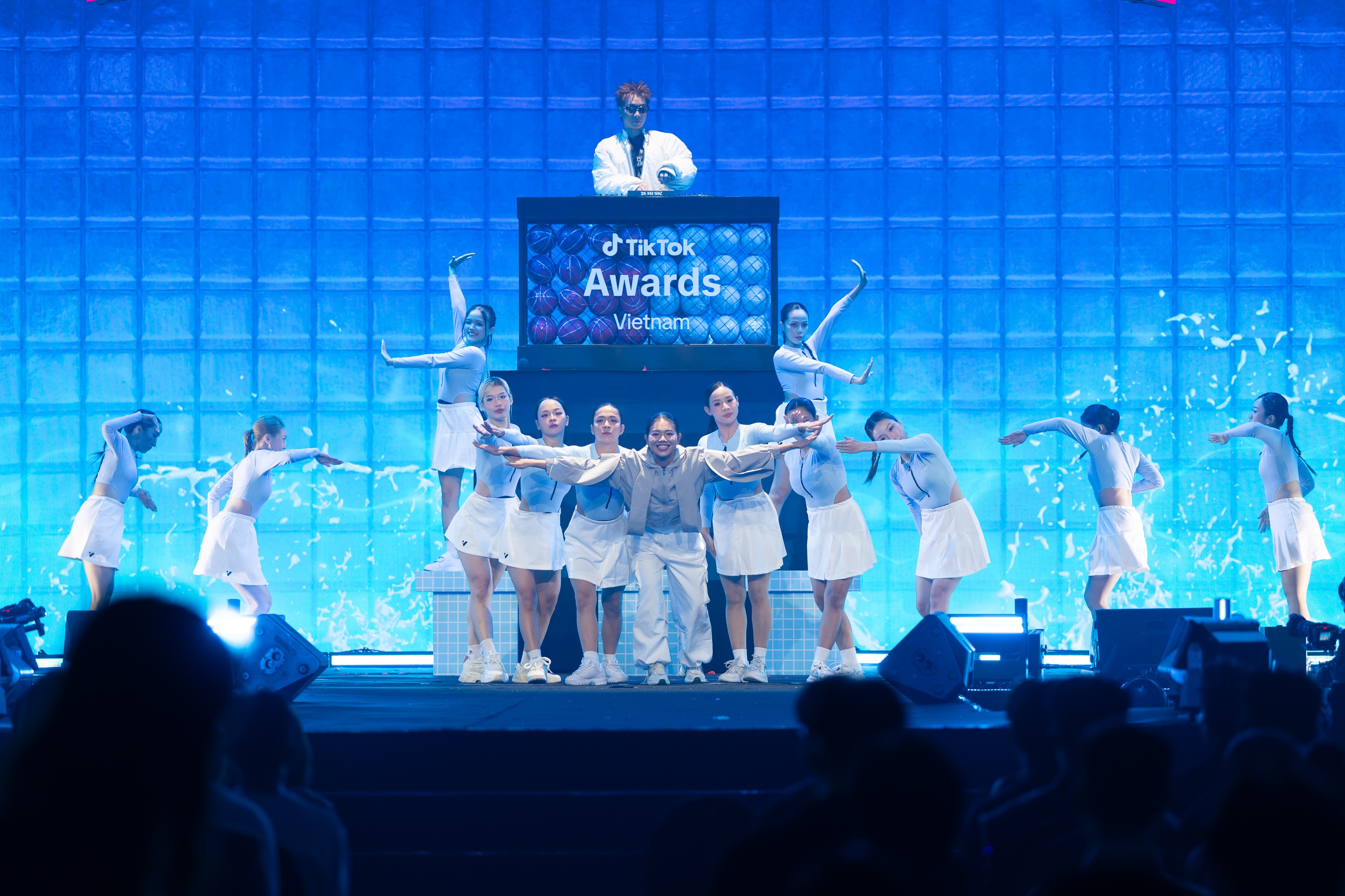 đại minh tinh, văn mai hương, TikTok Awards Việt Nam, Move for Better, lễ trao giải ảnh 9 dai minh tinh, van mai huong, TikTok Awards Viet Nam, Move for Better, le trao giai anh 9
