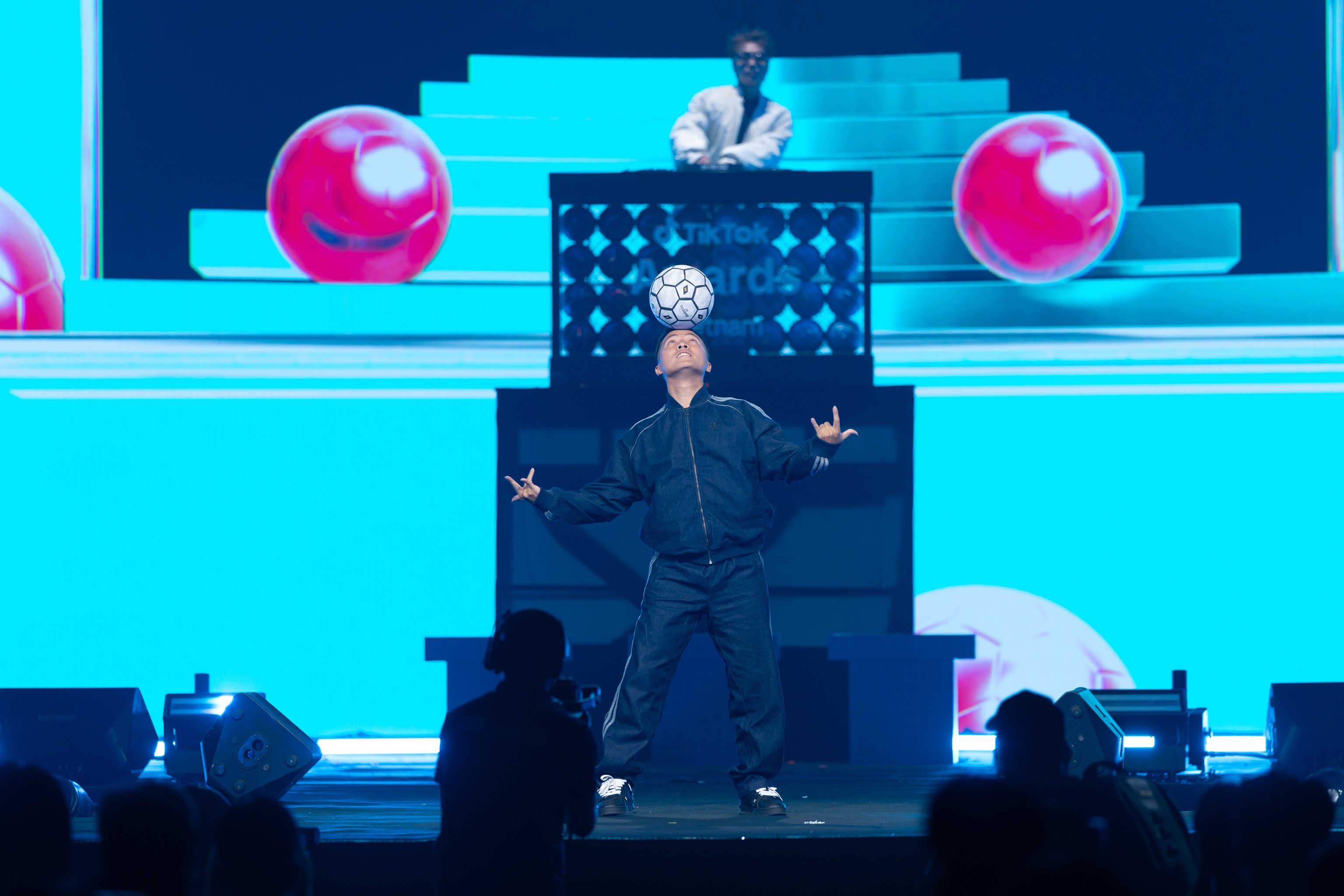 đại minh tinh, văn mai hương, TikTok Awards Việt Nam, Move for Better, lễ trao giải ảnh 12 dai minh tinh, van mai huong, TikTok Awards Viet Nam, Move for Better, le trao giai anh 12