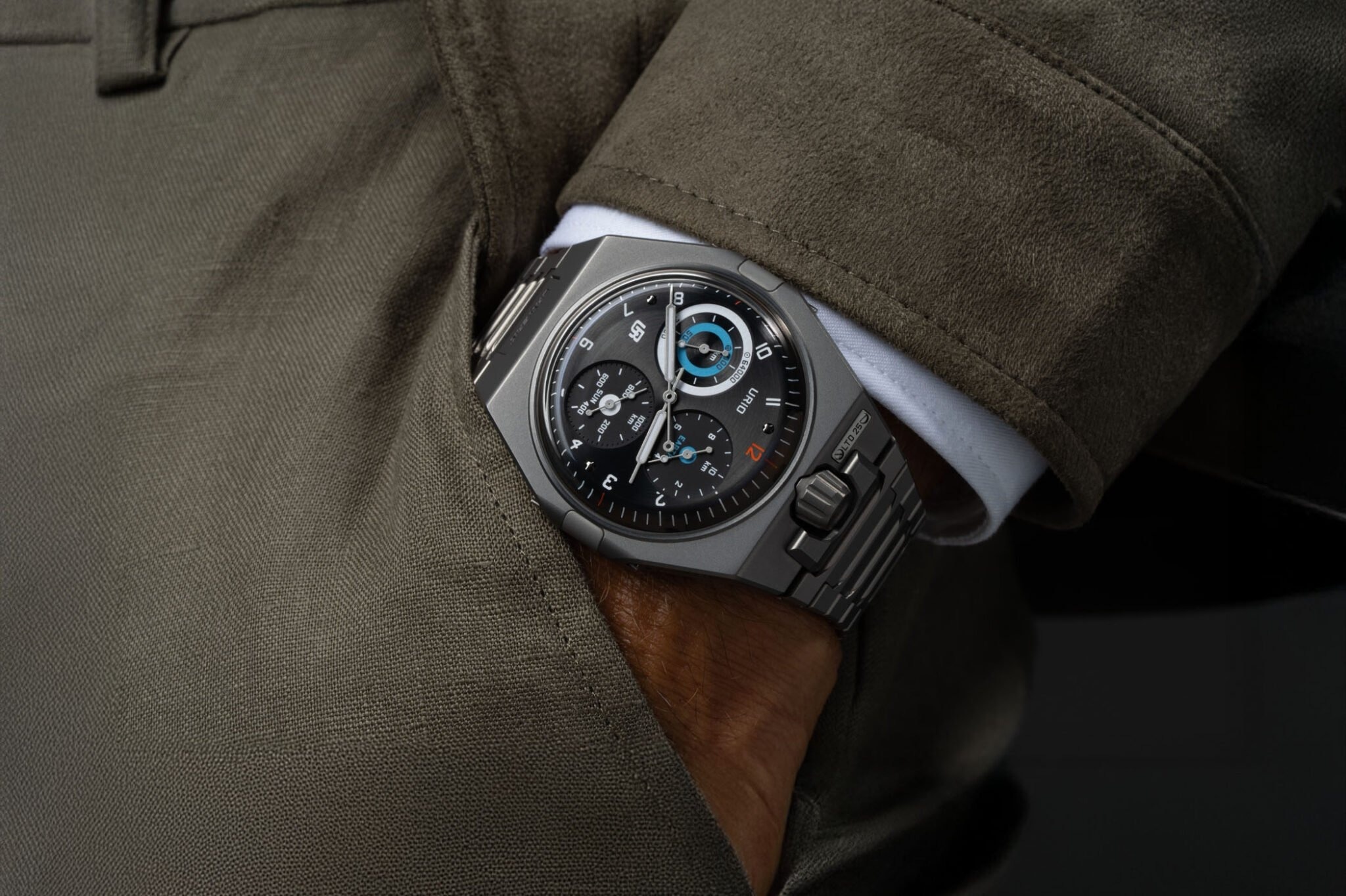 Urwerk_UR_10_Spacemeter_Central_1_.jpg