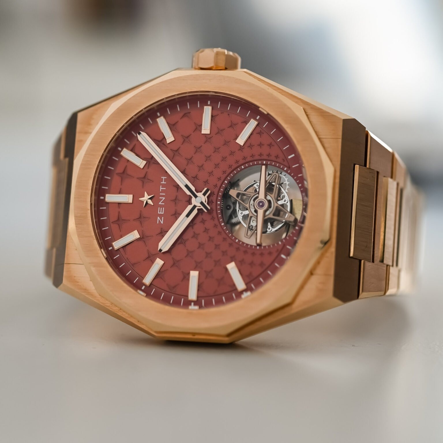 Zenith_Defy_Skyline_Tourbillon_R_1_.jpg