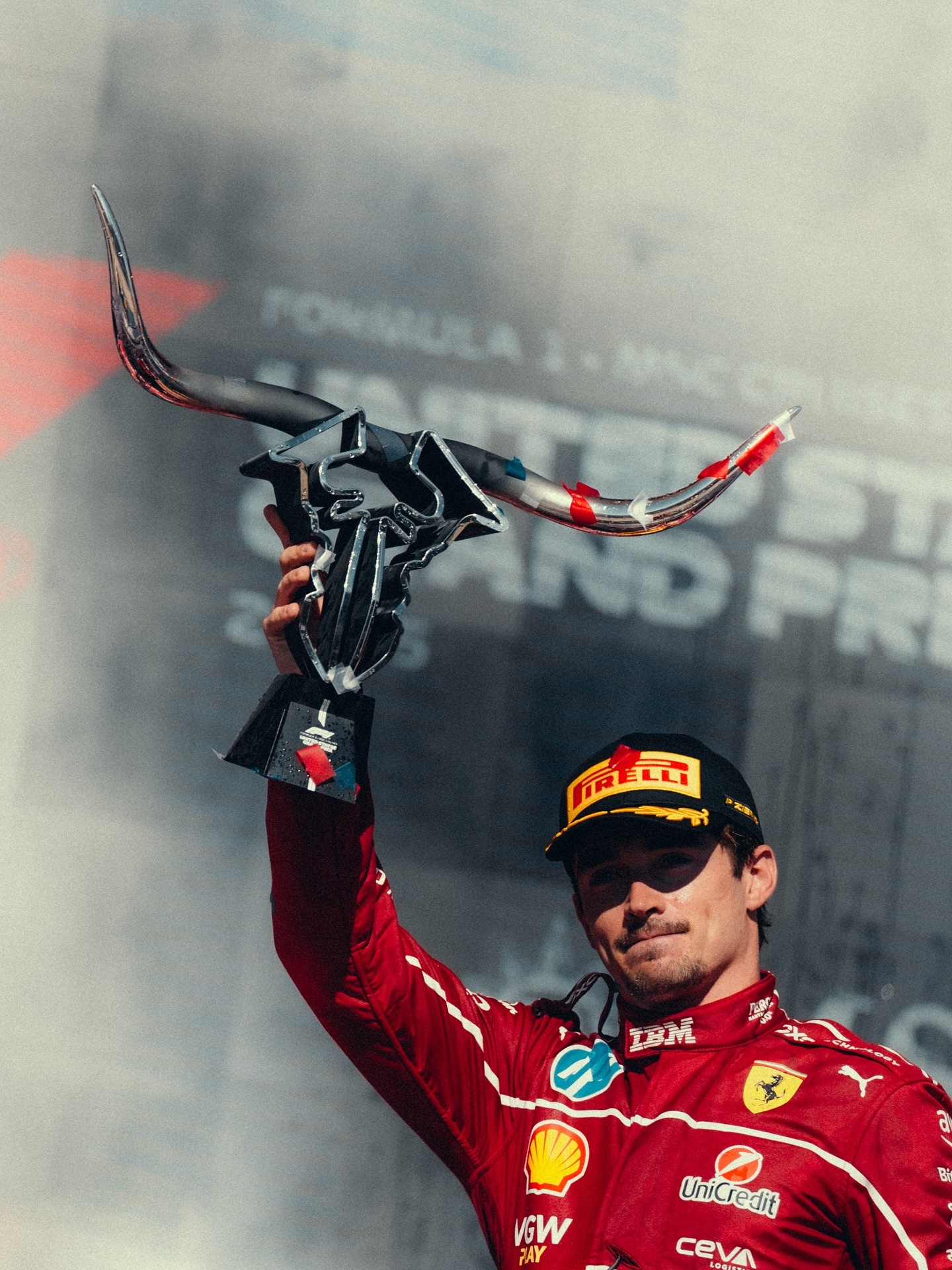 Charles Leclerc dinh hon,  Alexandra Saint Mleux,  nhan kim cuong,  Charles Leclerc,  tay dua F1,  gia nhan Leclerc,  chuyen tinh Charles Leclerc anh 11