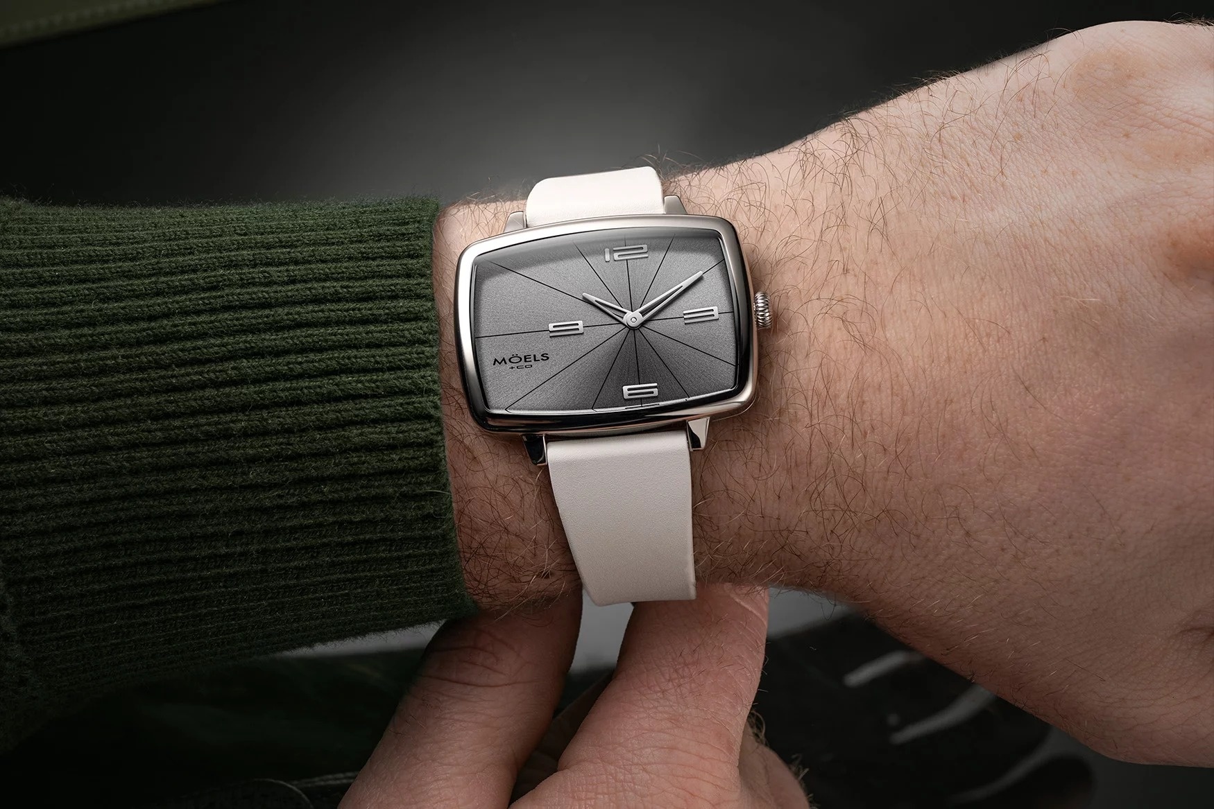 Moels Co,  CIGA Design,  Citizen,  Benrus,  mat so TV,  tourbillon anh 2