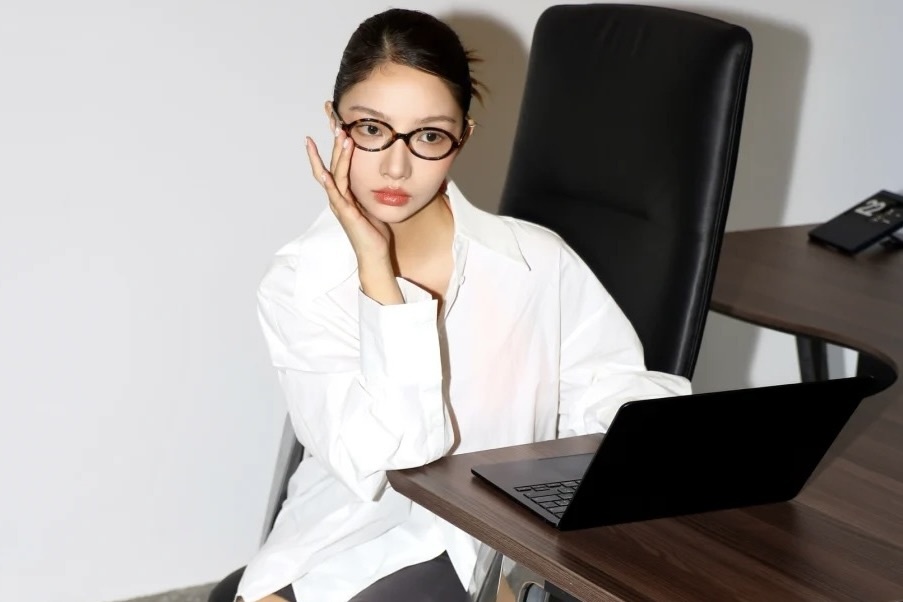 Gen Z,  viec lam,  thi truong lao dong,  hanh phuc,  kiet que,  AI anh 1