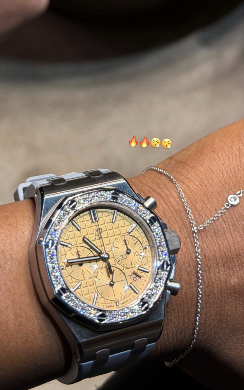 Simone Biles đồng hồ, Audemars Piguet Simone Biles, đồng hồ Simone Biles, thể dục dụng cụ, đồng hồ Royal Oak ảnh 3 Simone Biles dong ho, Audemars Piguet Simone Biles, dong ho Simone Biles, the duc dung cu, dong ho Royal Oak anh 3