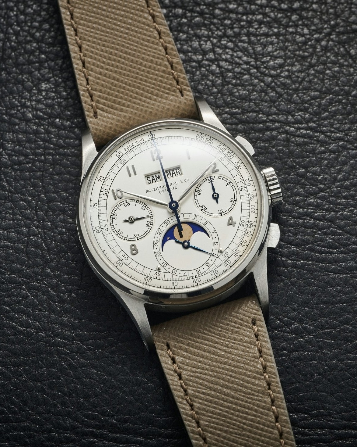 Patek_Philippe_Ref_1518_thep.jpeg