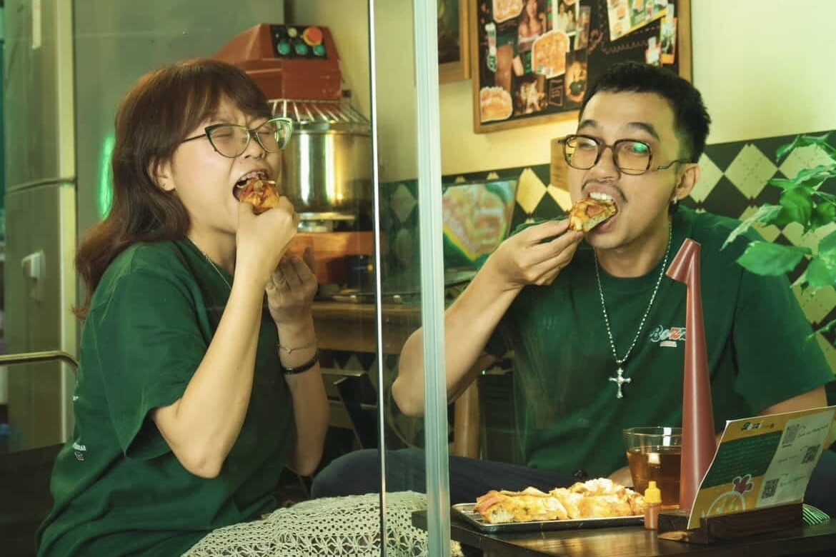 9X Ha Noi,  gioi tre khoi nghiep,  Roi Big Corp,  khoi nghiep quan pizza,  Thu Phuong khoi nghiep,  pizza Ha Noi anh 3