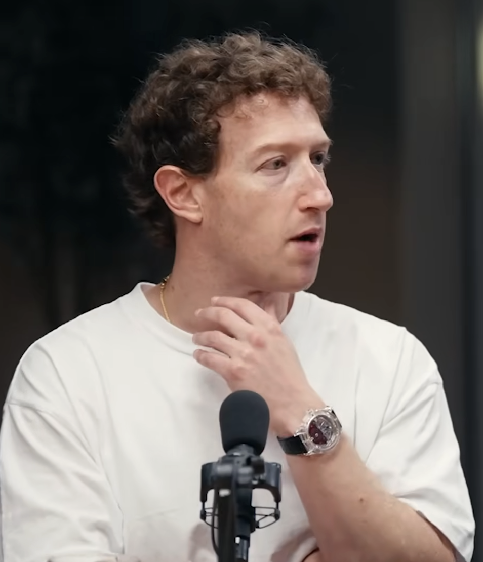 Mark Zuckerberg diện 3 đồng hồ xa xỉ chỉ với 1 áo phông trắng
