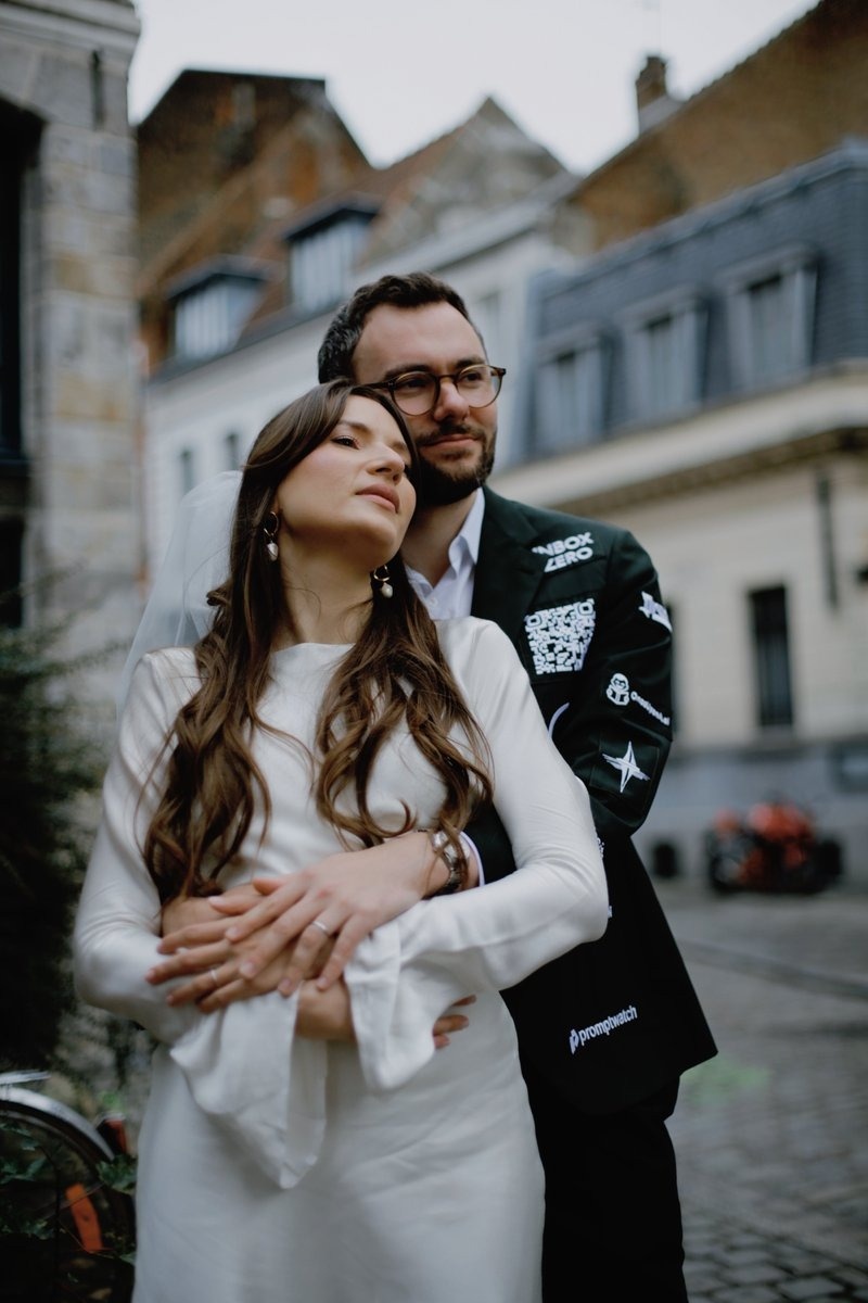 vest cuoi,  thoi trang,  Dagobert Renouf,  doanh nhan,  dam cuoi,  logo anh 5