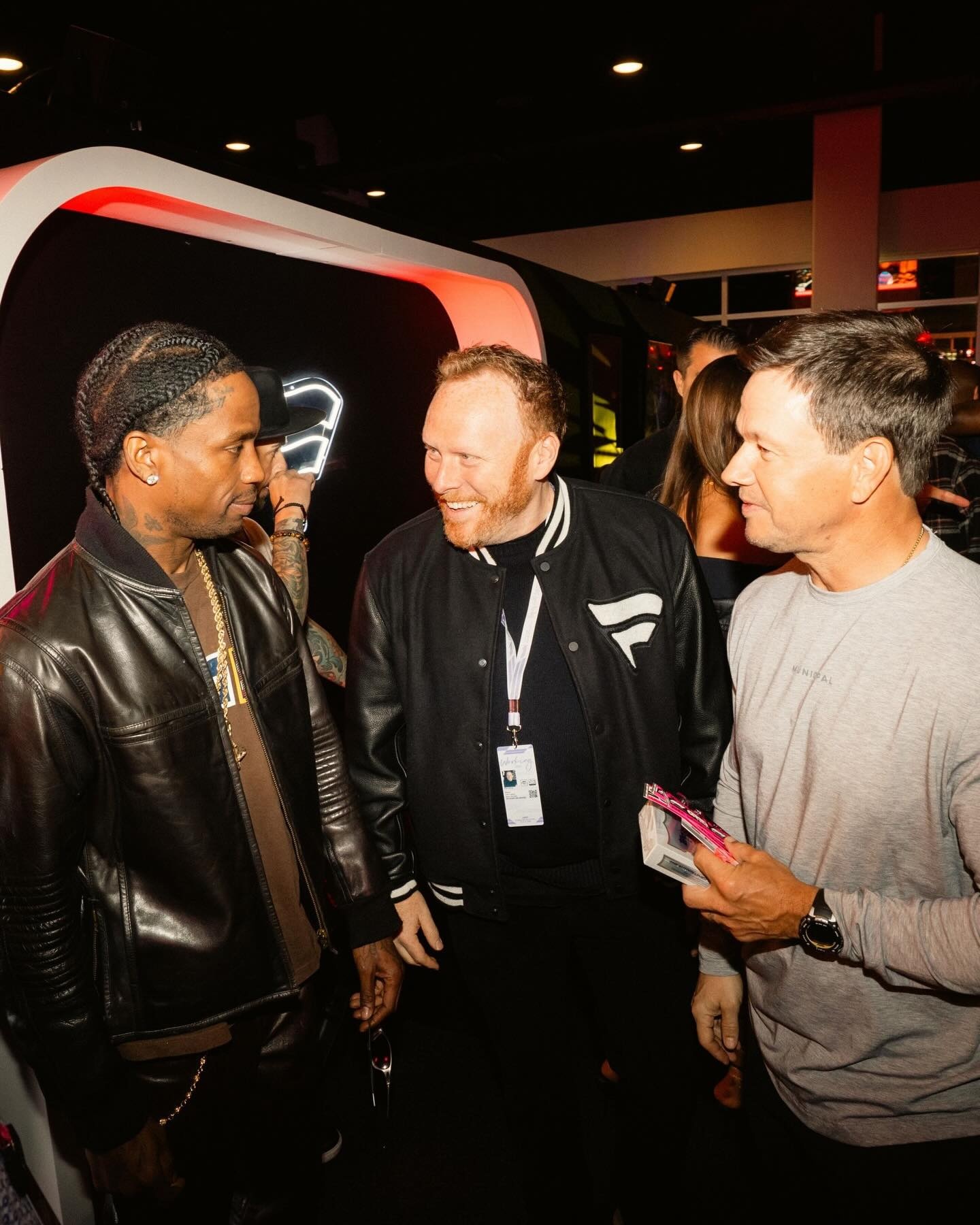 đồng hồ, watch, tài tử, Mark Wahlberg, Hollywood, ảnh 1 dong ho, watch, tai tu, Mark Wahlberg, Hollywood, anh 1