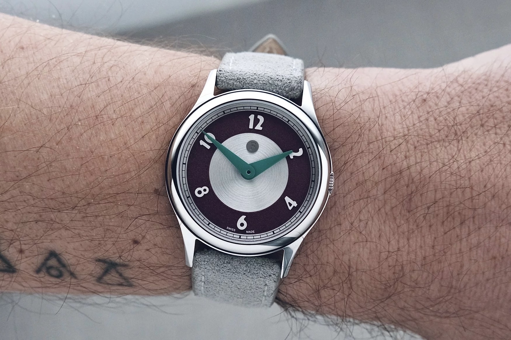 Mot tuan vang bong dong ho xa xi hinh anh