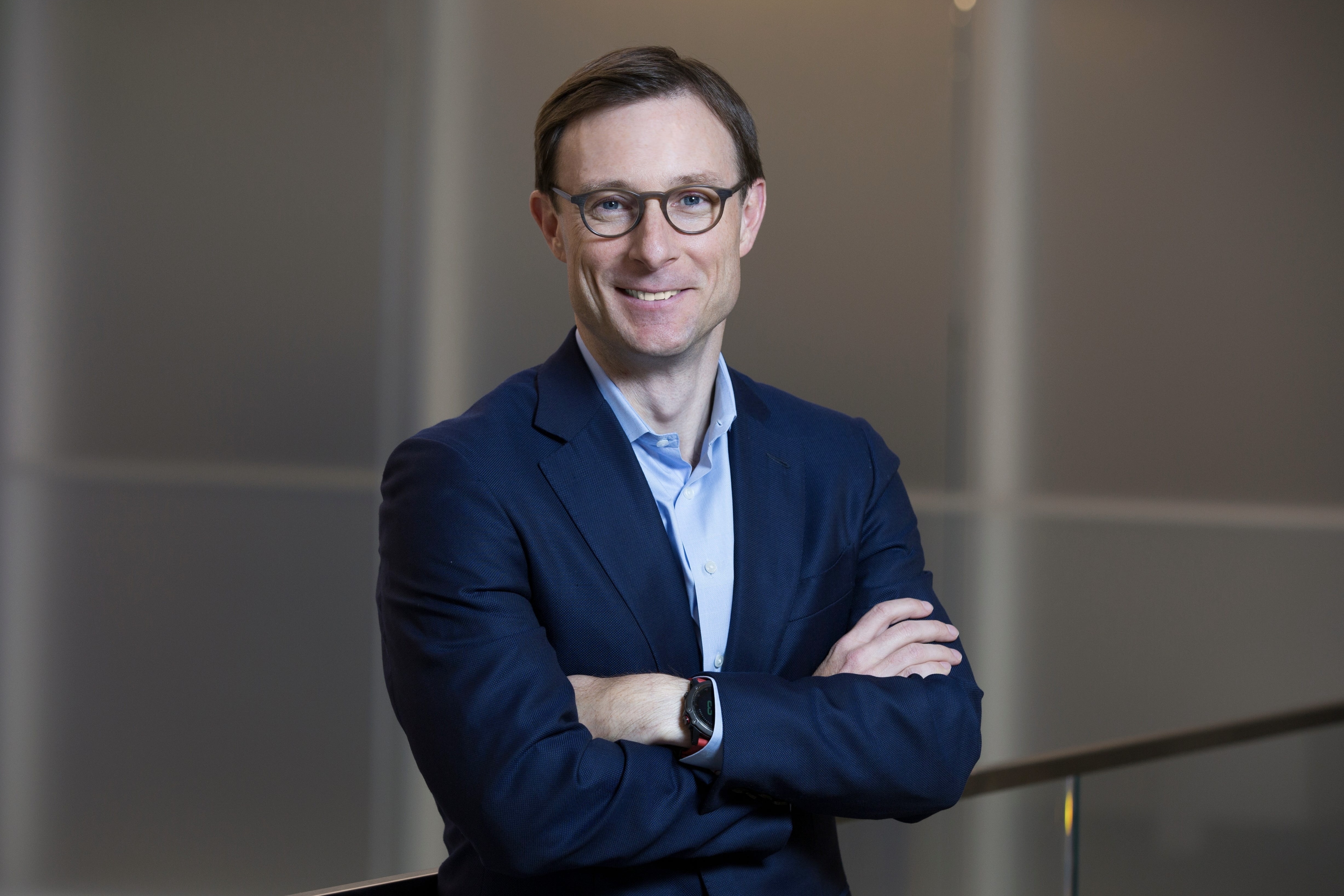 Quy tac '4 gio' cua chu tich Visa hinh anh