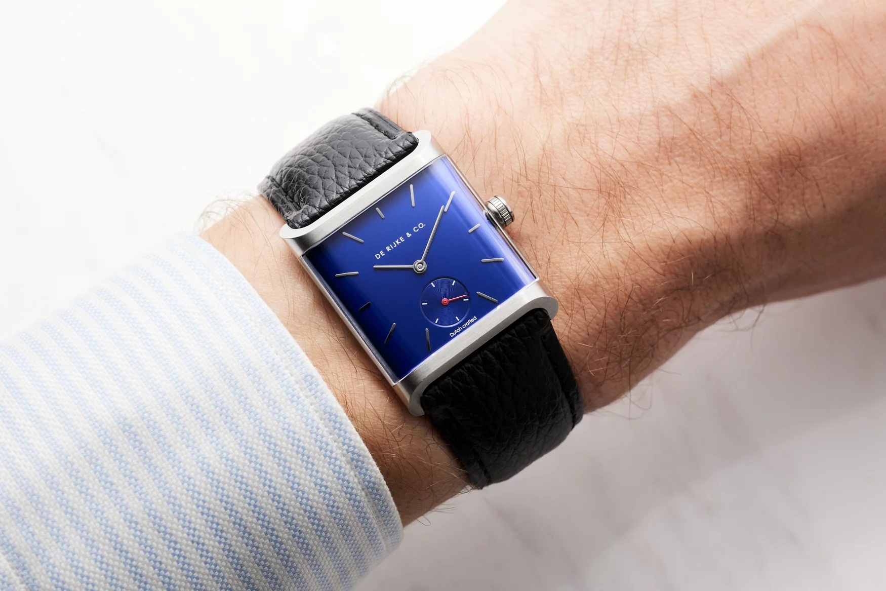 dong ho,  2025,  Moser & Cie.,  co may, anh 6