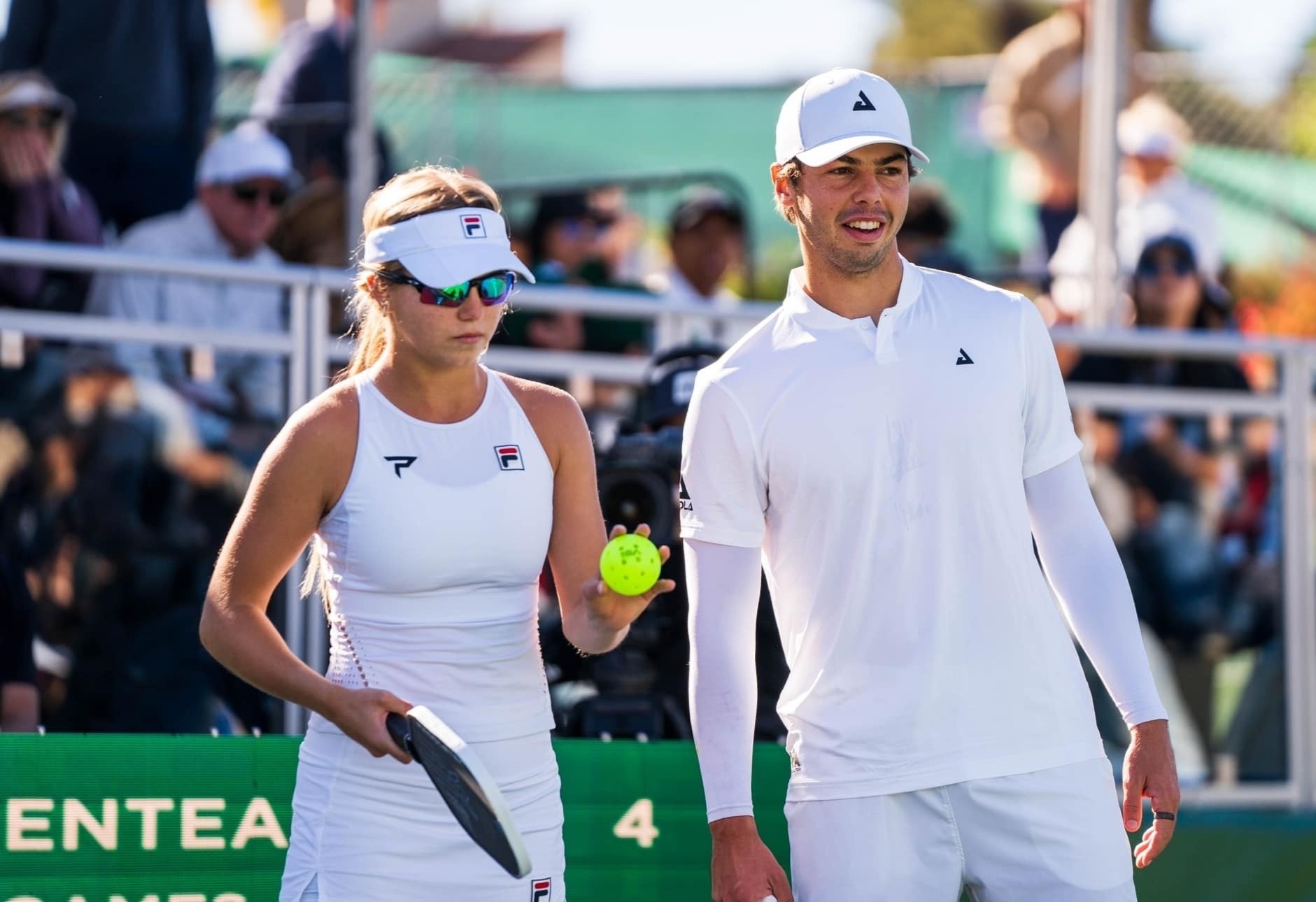 Cap doi pickleball bat bai suot mua giai PPA Tour 2025 hinh anh