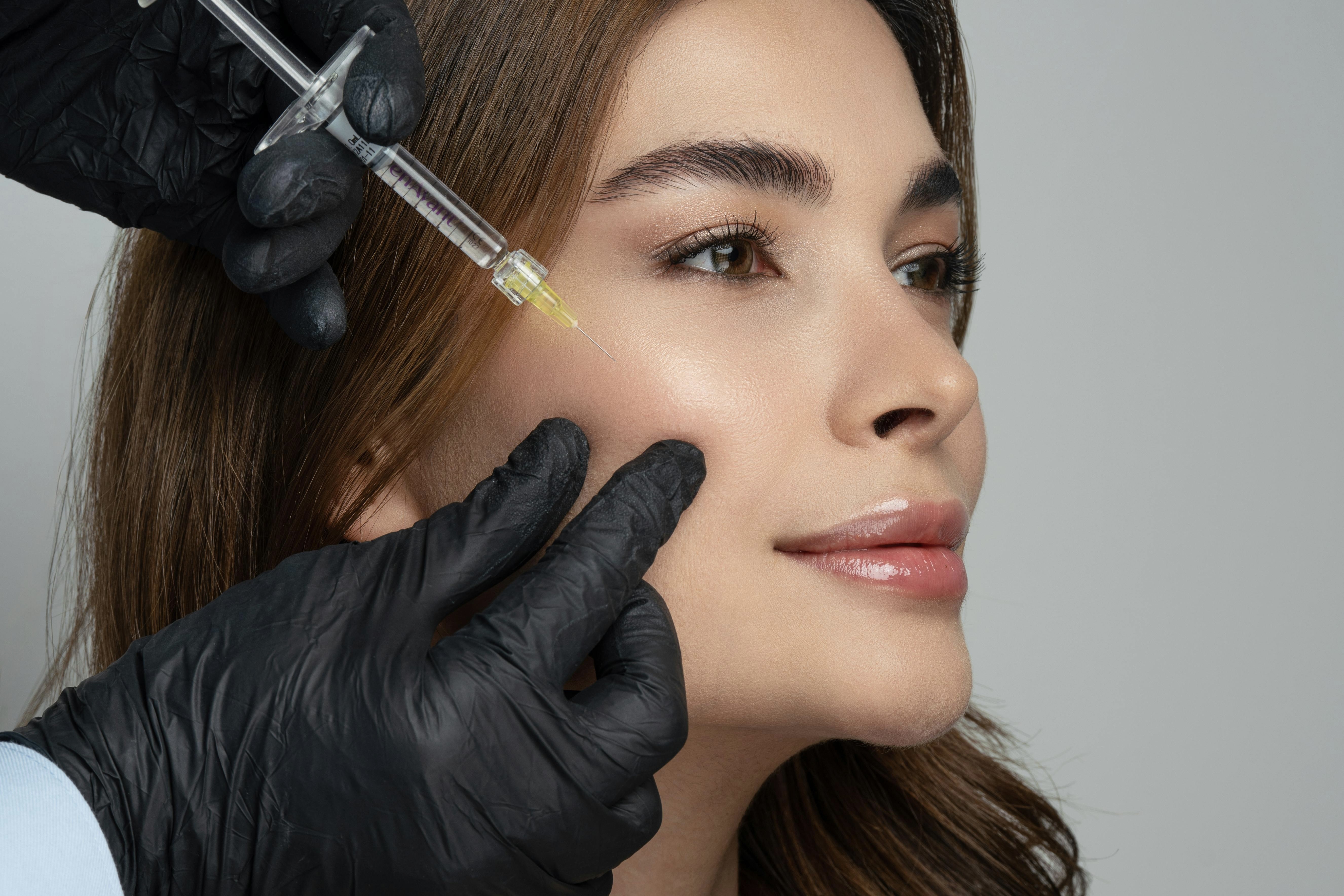 Ngay cang nhieu dan van phong My cong khai phau thuat tham my hinh anh