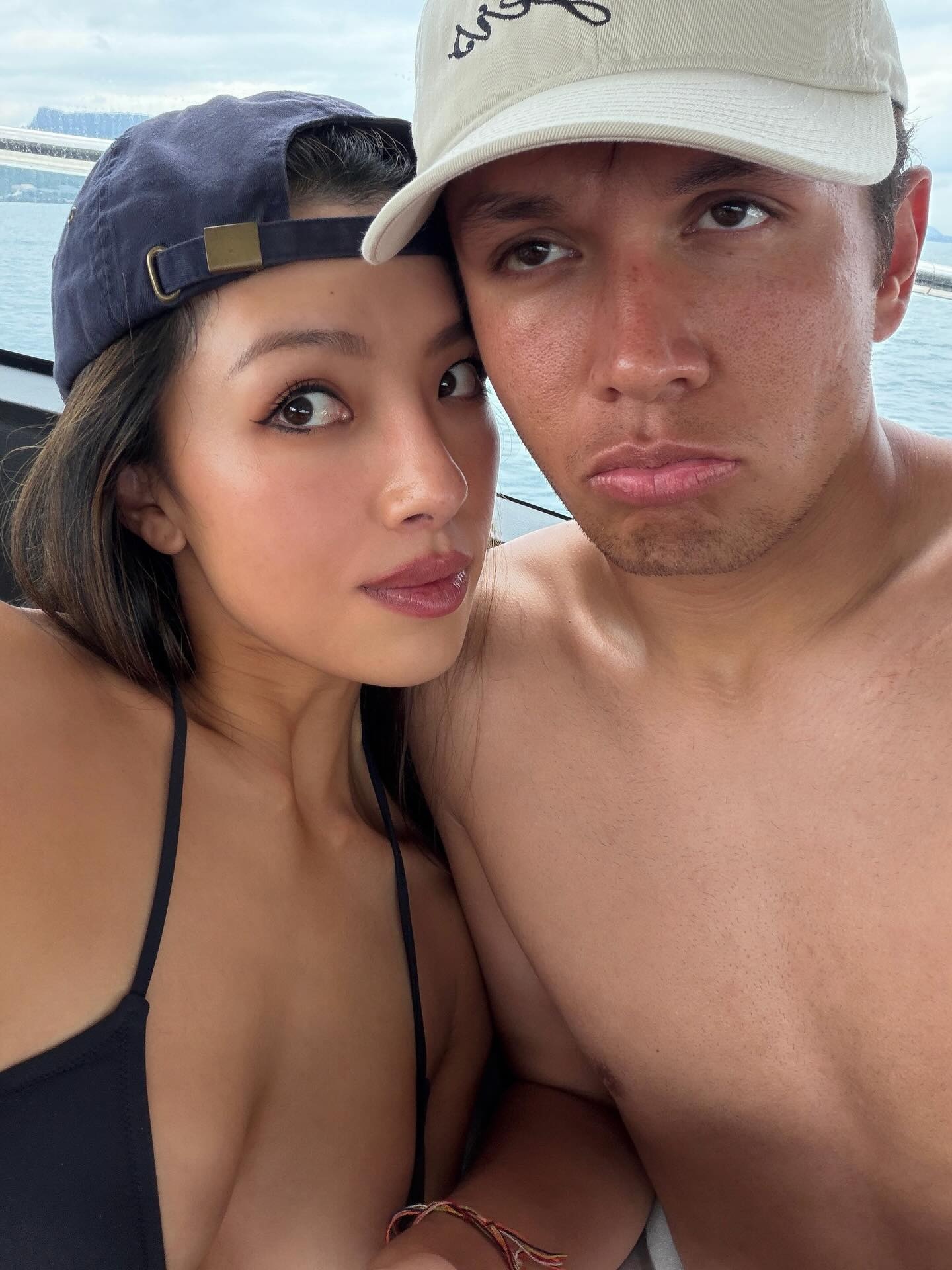 dinh hon,  golf,  Alex Albon,  Muni He,  Lily,  F1 anh 14