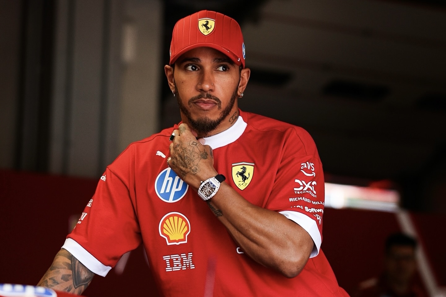 Huyen thoai F1 Lewis Hamilton truoc khi hen ho Kim Kardashian hinh anh