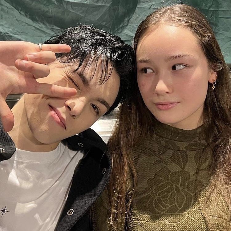 SEVENTEEN, Sofia Chwe ảnh 9 SEVENTEEN, Sofia Chwe anh 9