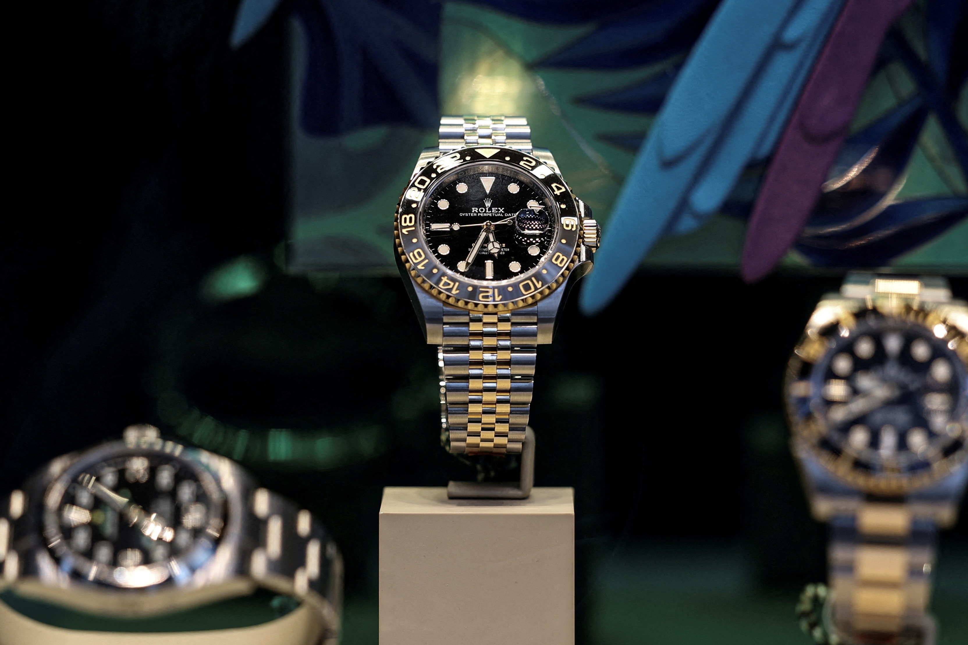 Rolex mat da hinh anh