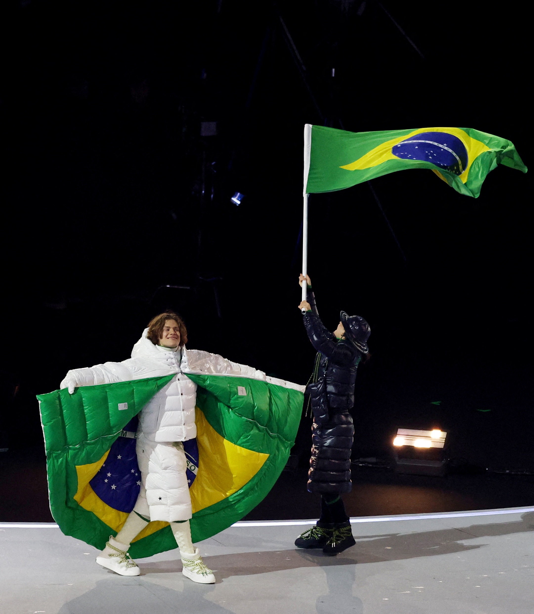 Brazil,  quoc ky,  VDV,  trang phuc,  dong phuc,  Moncler anh 3