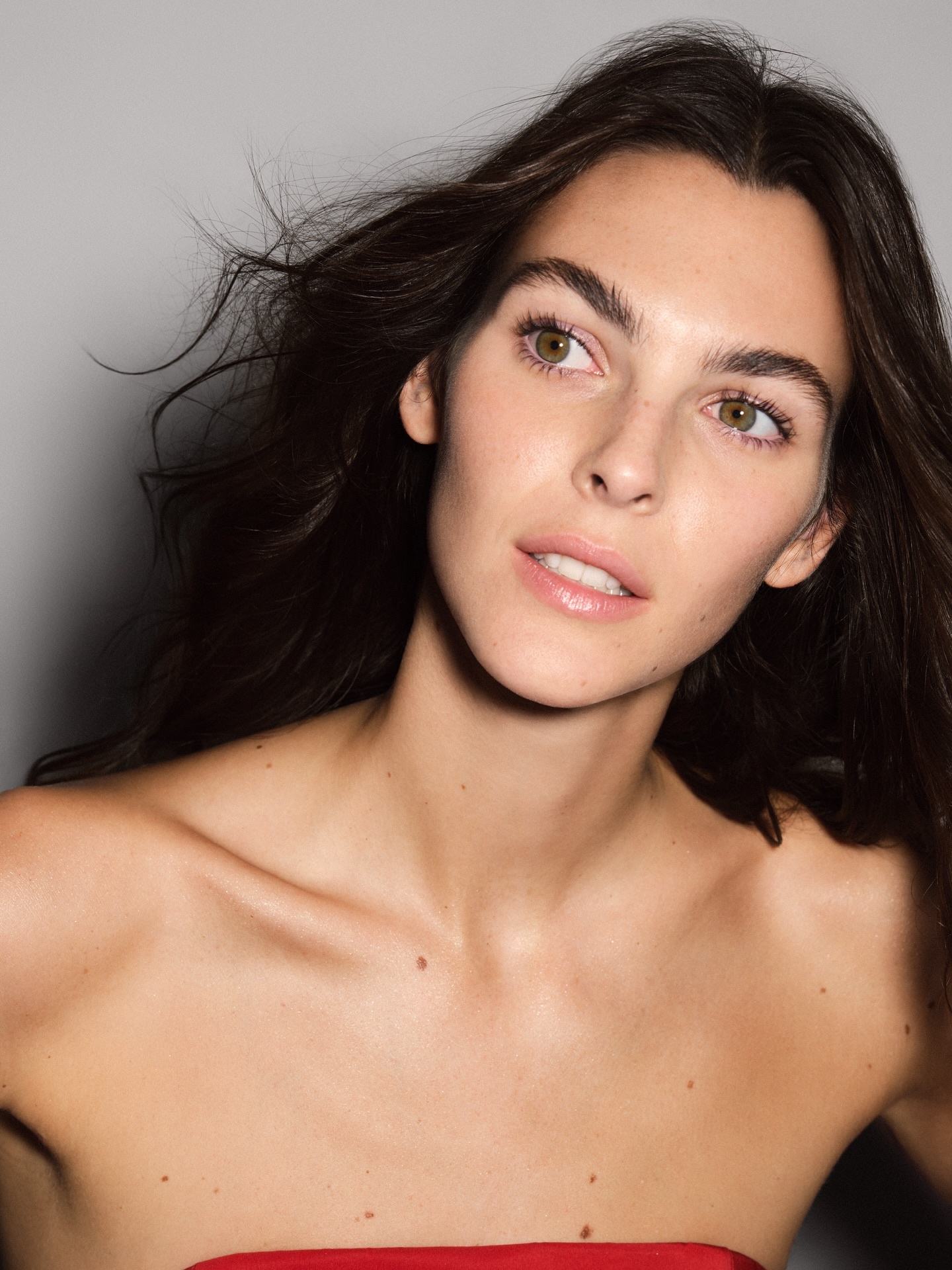 Leonardo DiCaprio,  Vittoria Ceretti,  tai tu,  sieu mau anh 7