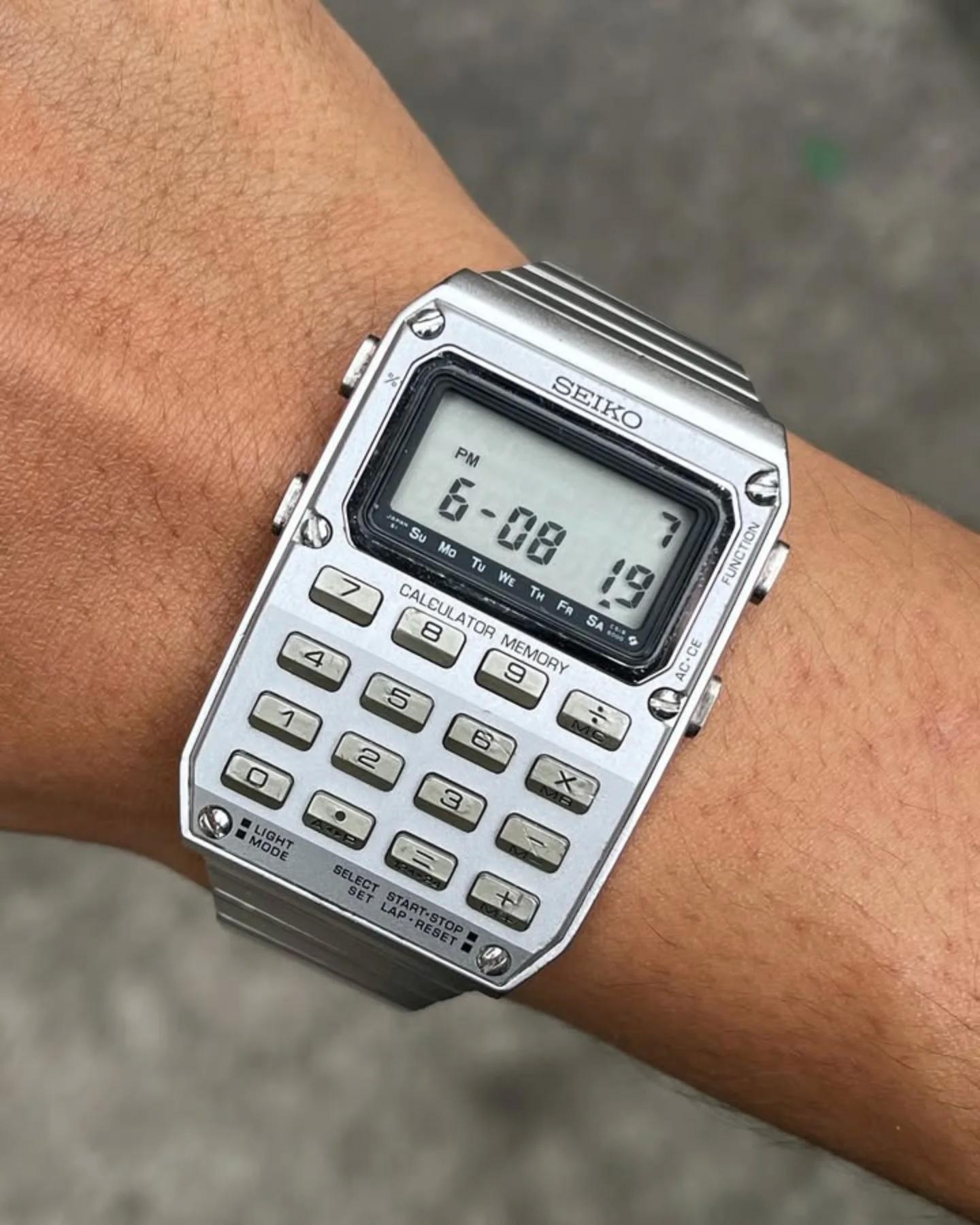 may tinh,  Super Bowl,  Rapper,  Travis Scott,  casio, anh 16