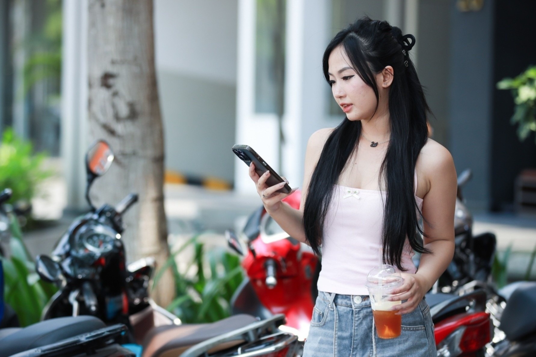 'Binh than' truoc gia xang nho xe dien hinh anh