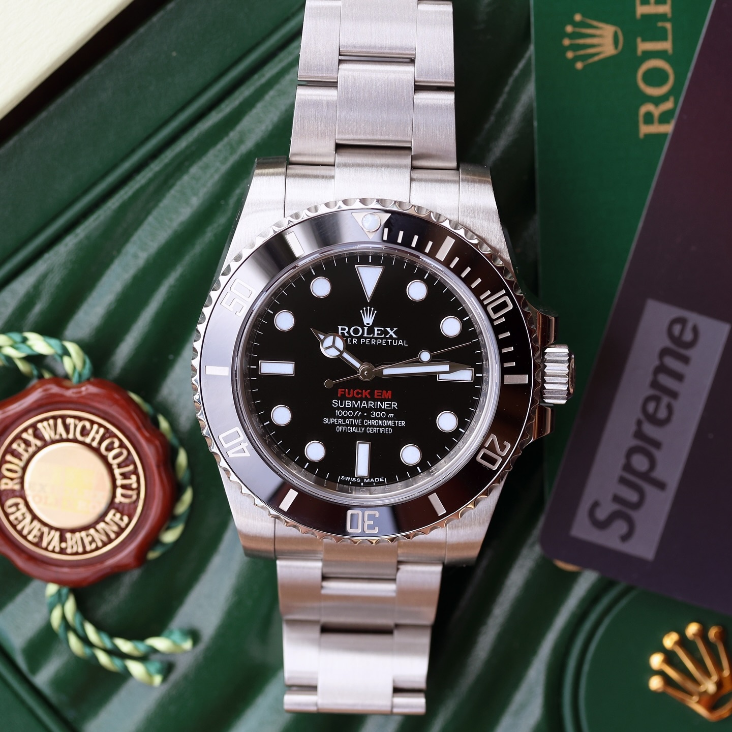 Supreme,  phu kien, anh 18