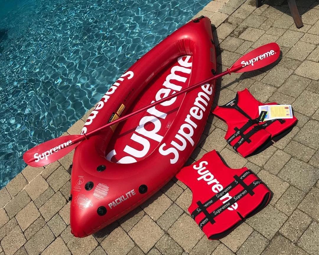 Supreme,  phu kien, anh 7