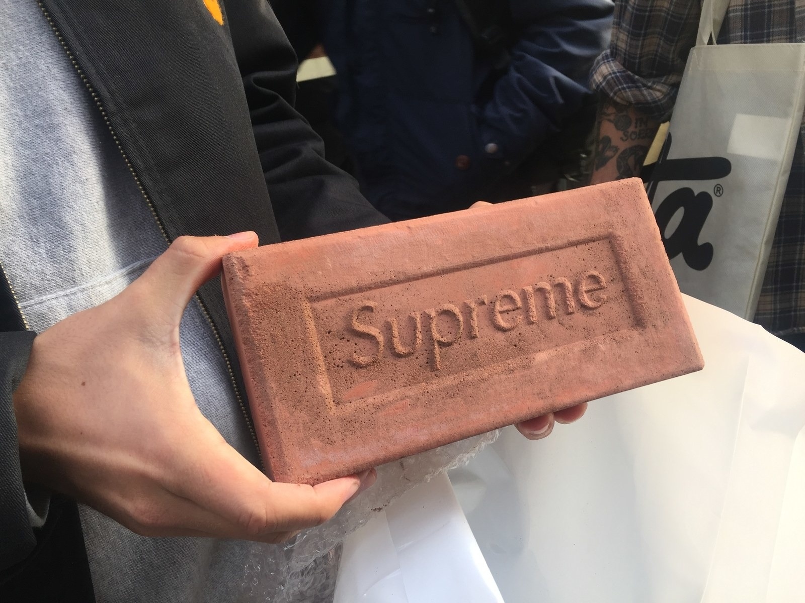 Supreme,  phu kien, anh 23