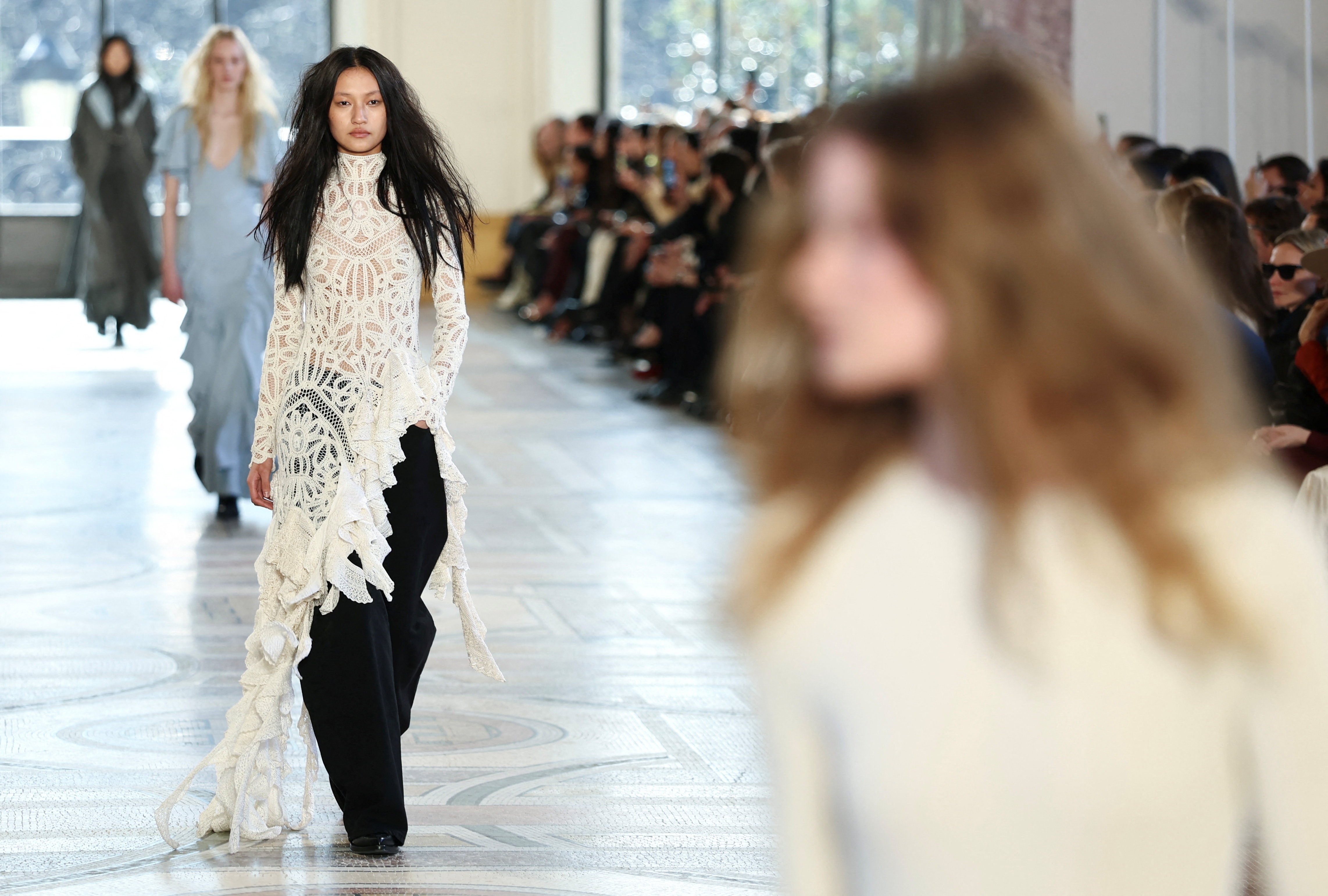 thoi trang,  tuan,  Miu Miu,  Miuccia Prada,  Louis Vuitton anh 2