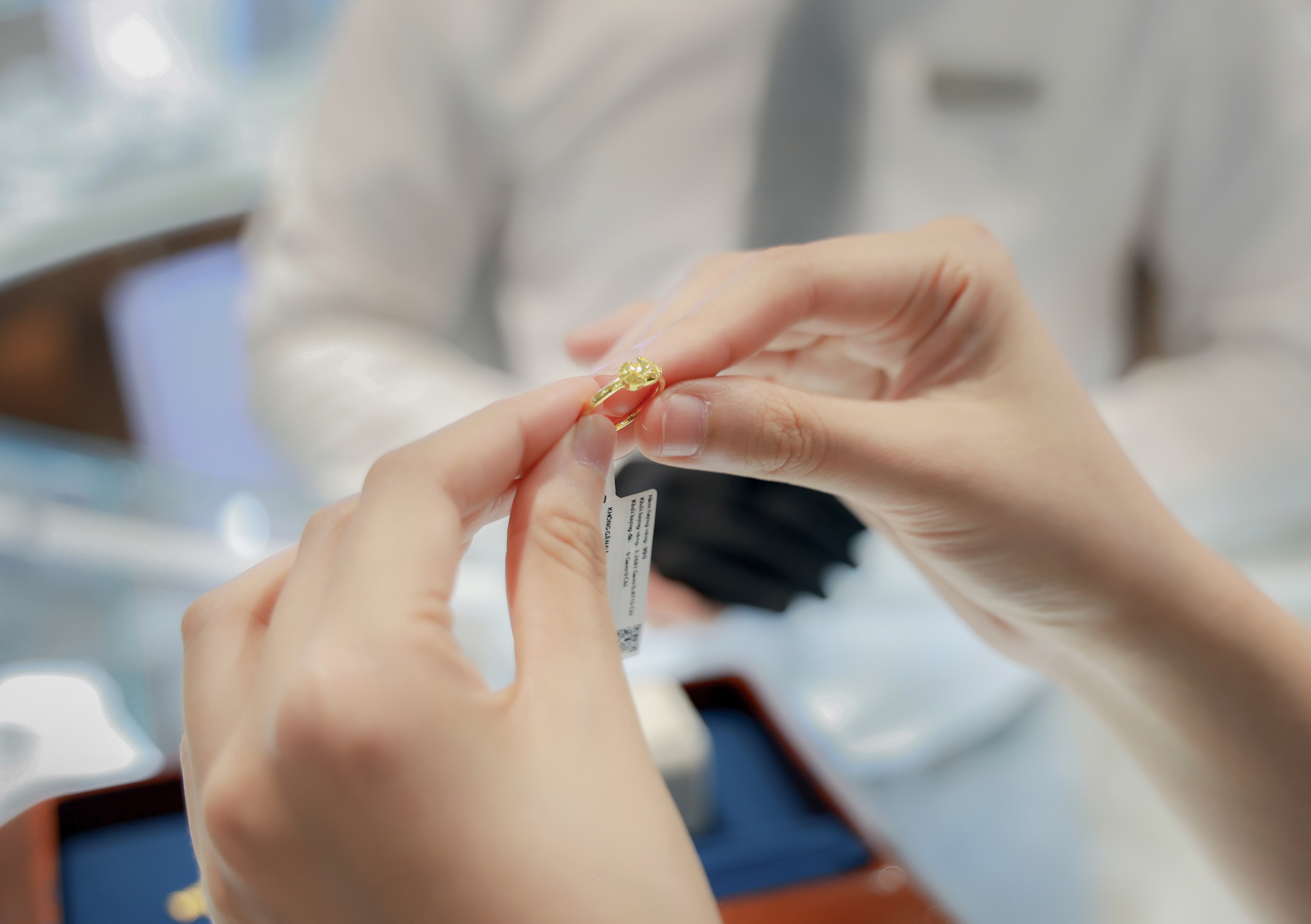 vang,  trang suc,  hao mon anh 1