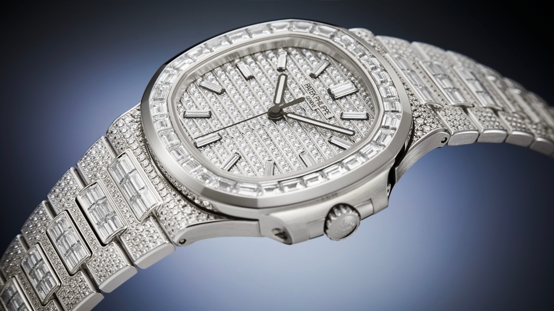 Ronaldo,  Georgina Rodriguez,  Patek Philippe,  Cristiano Ronaldo,  dong ho anh 4