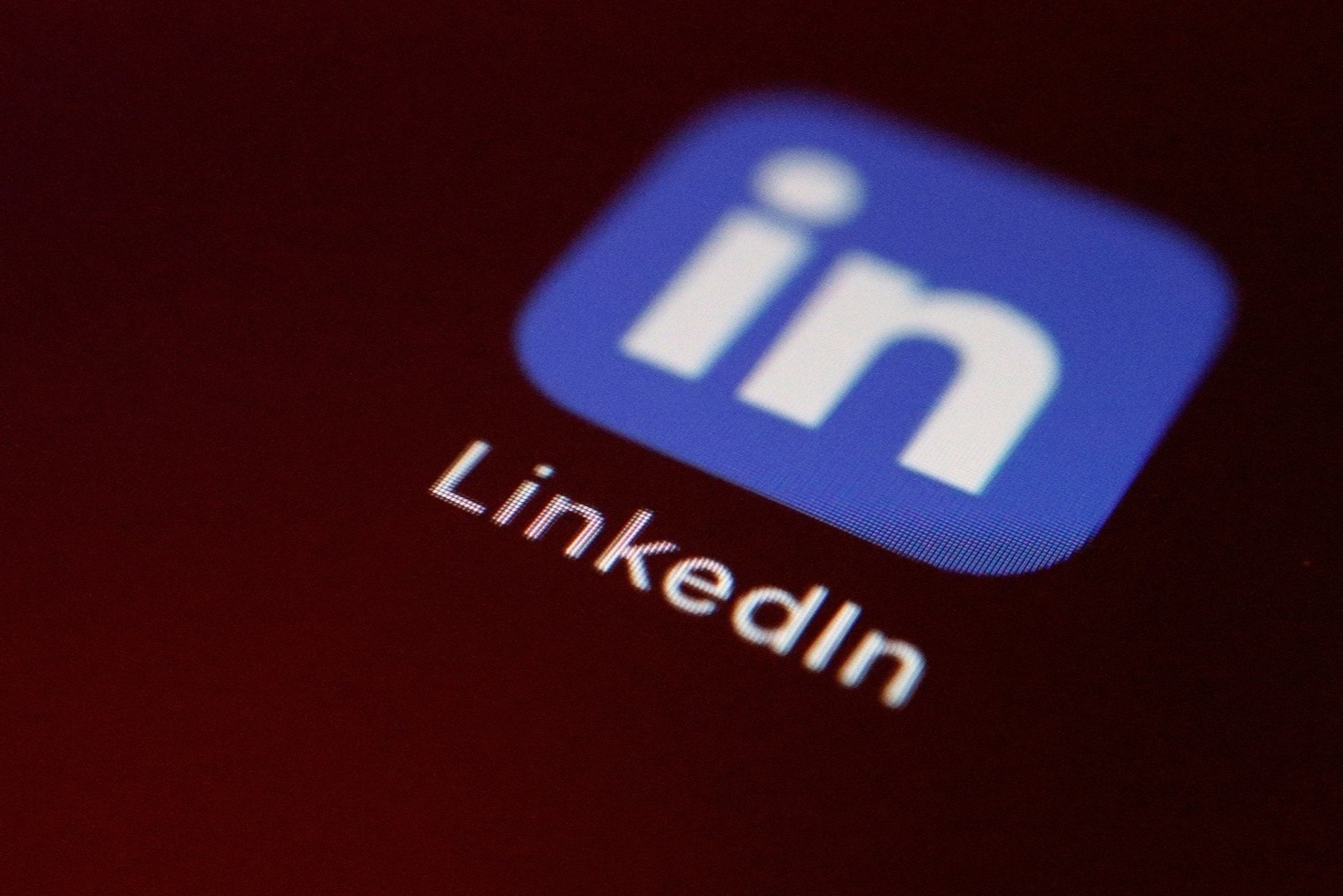 LinkedIn co CEO moi hinh anh