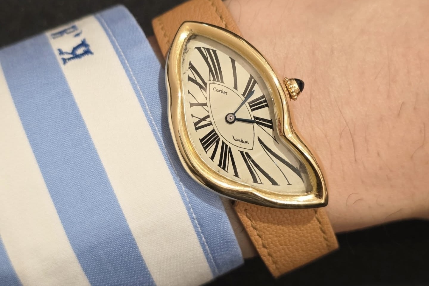 Dong ho 'meo mo' dat nhat lich su da co chu hinh anh