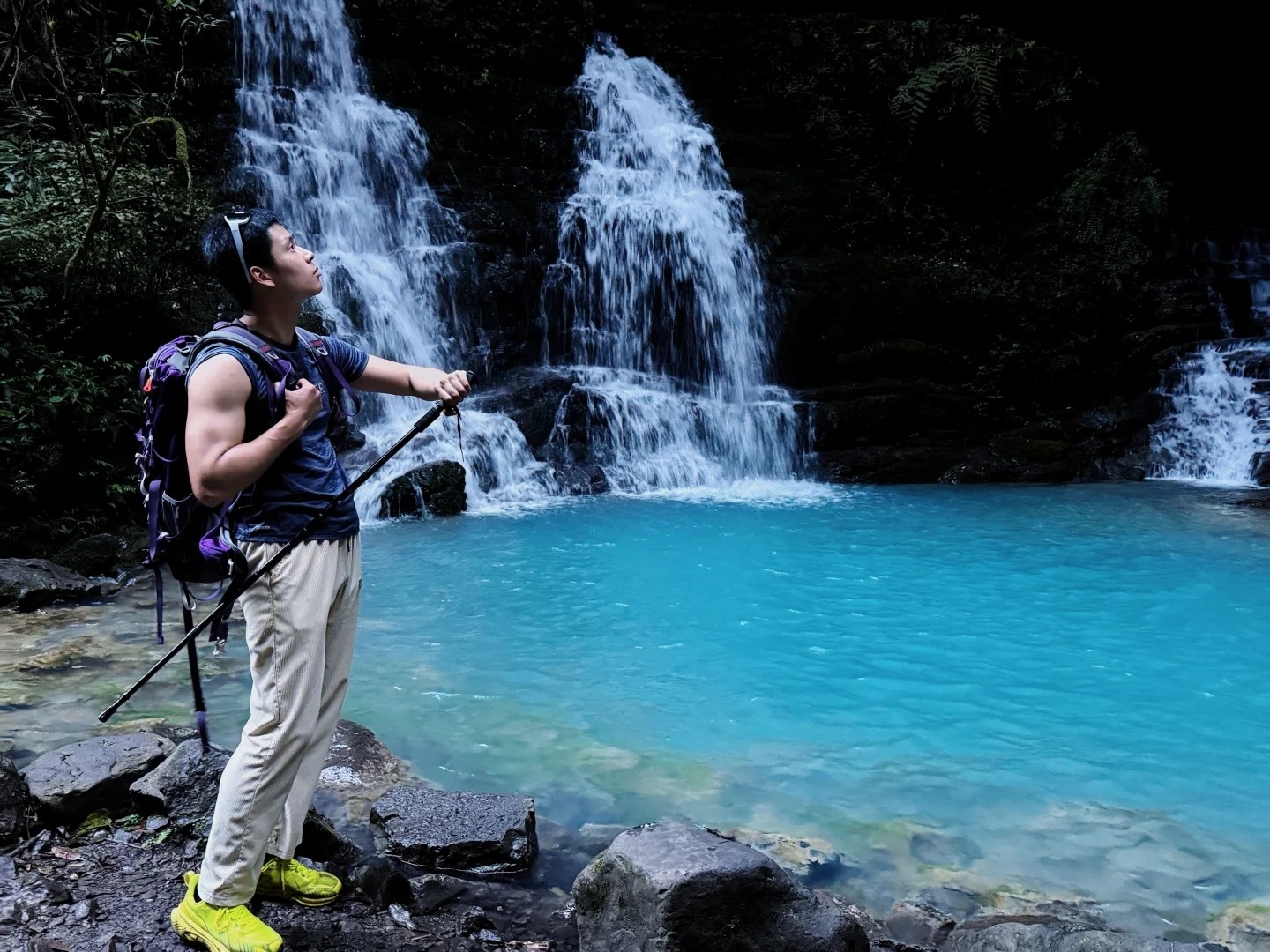 trung quoc,  nguoi tre,  bat com sat,  on dinh anh 2