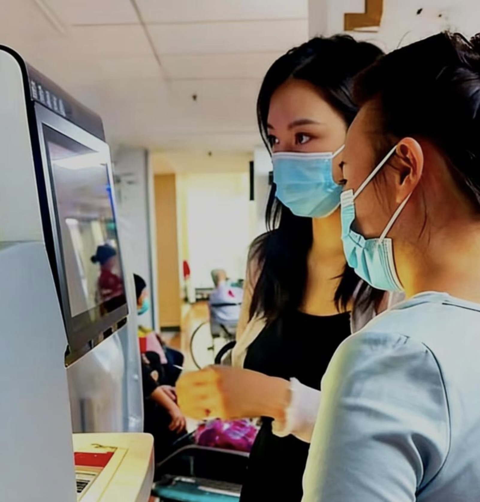 trung quoc,  nguoi tre,  bat com sat,  on dinh anh 1