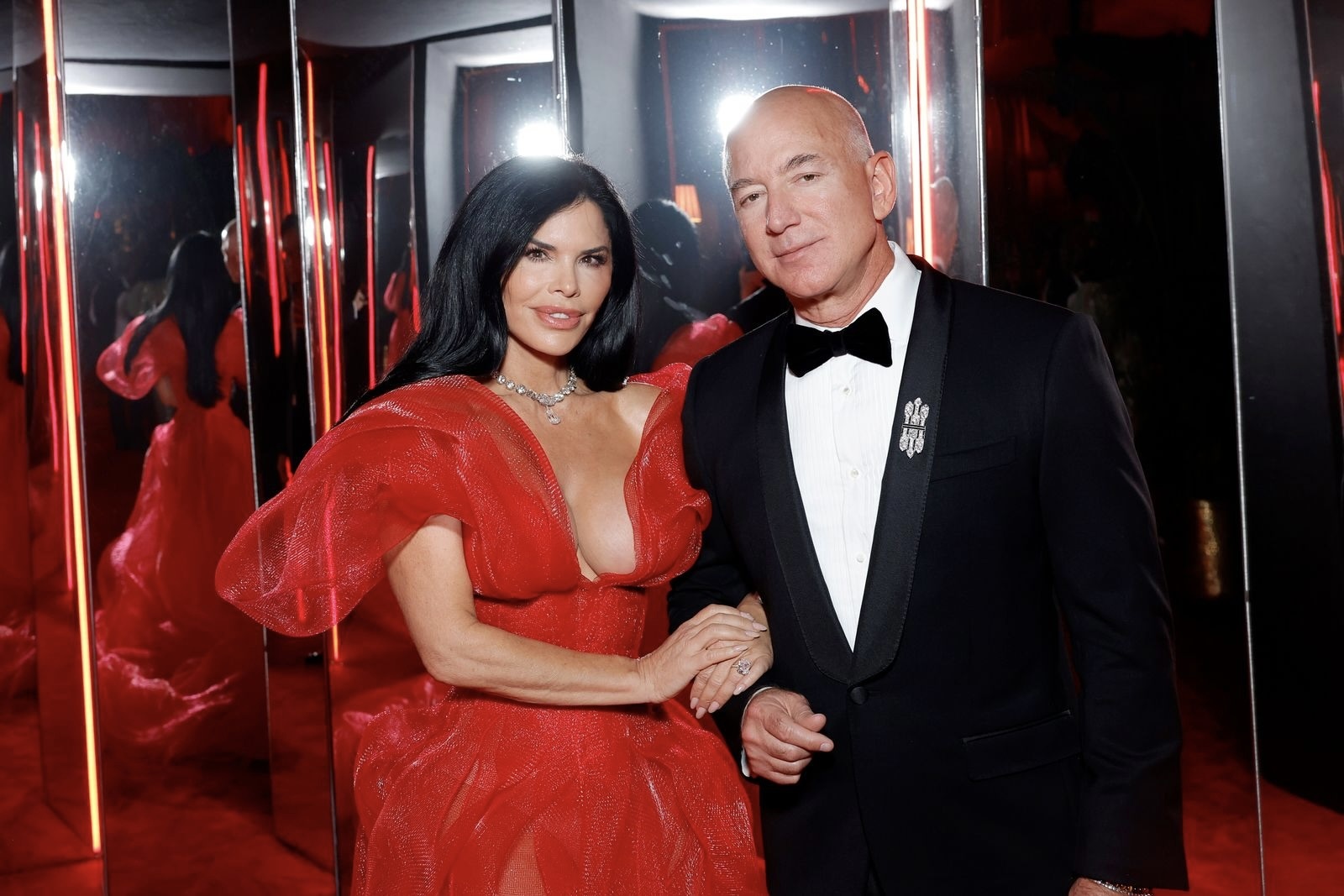 bat dong san,  Jeff Bezos,  tai san Jeff Bezos anh 1