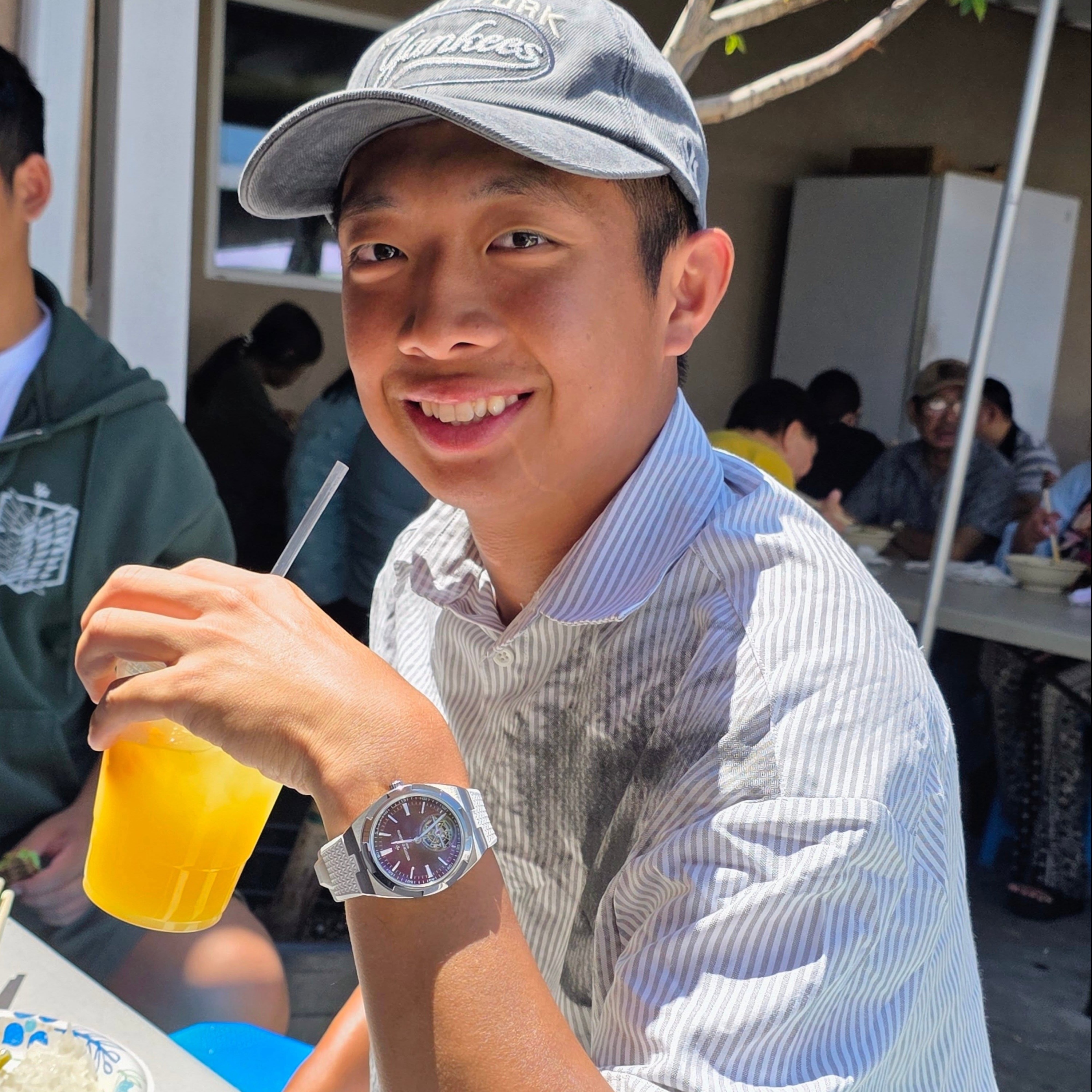 Quang Dương, rolex, quang dương mua rolex, đồng hồ rolex, tay vợt pickleball ảnh 10 Quang Duong, rolex, quang duong mua rolex, dong ho rolex, tay vot pickleball anh 10