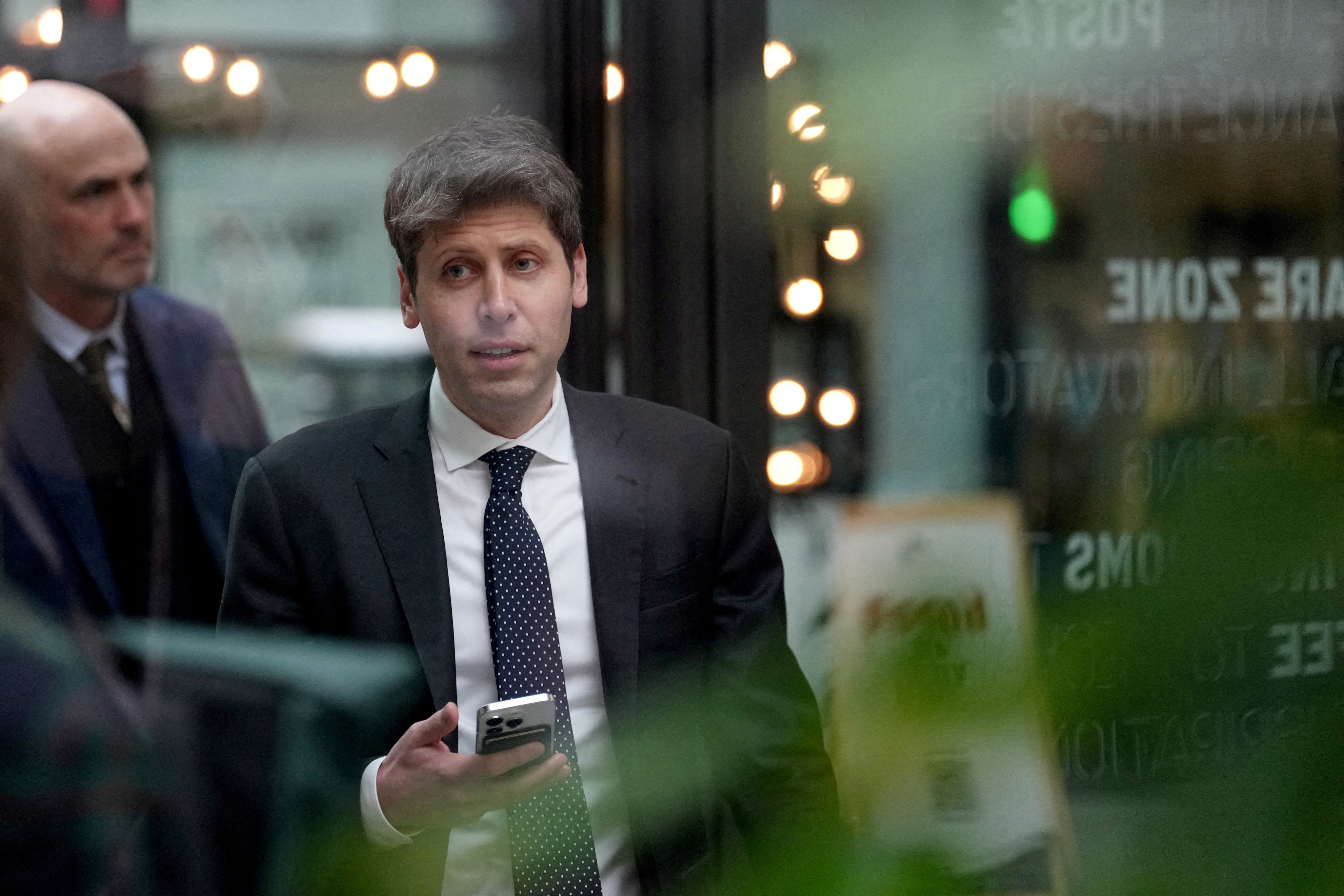 CEO,  Greubel Forsey,  Sam Altman,  Mark Zuckerberg,  OpenAI anh 10