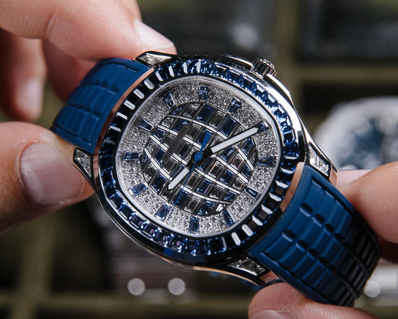 c,  Patek Philippe,  Ha Du Quan,  He Mong Dao anh 7