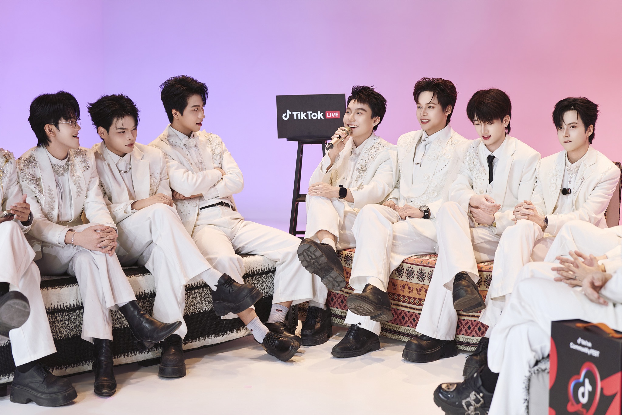 idol,  nhom,  ST_Twilight,  tiktok,  idol live, anh 7