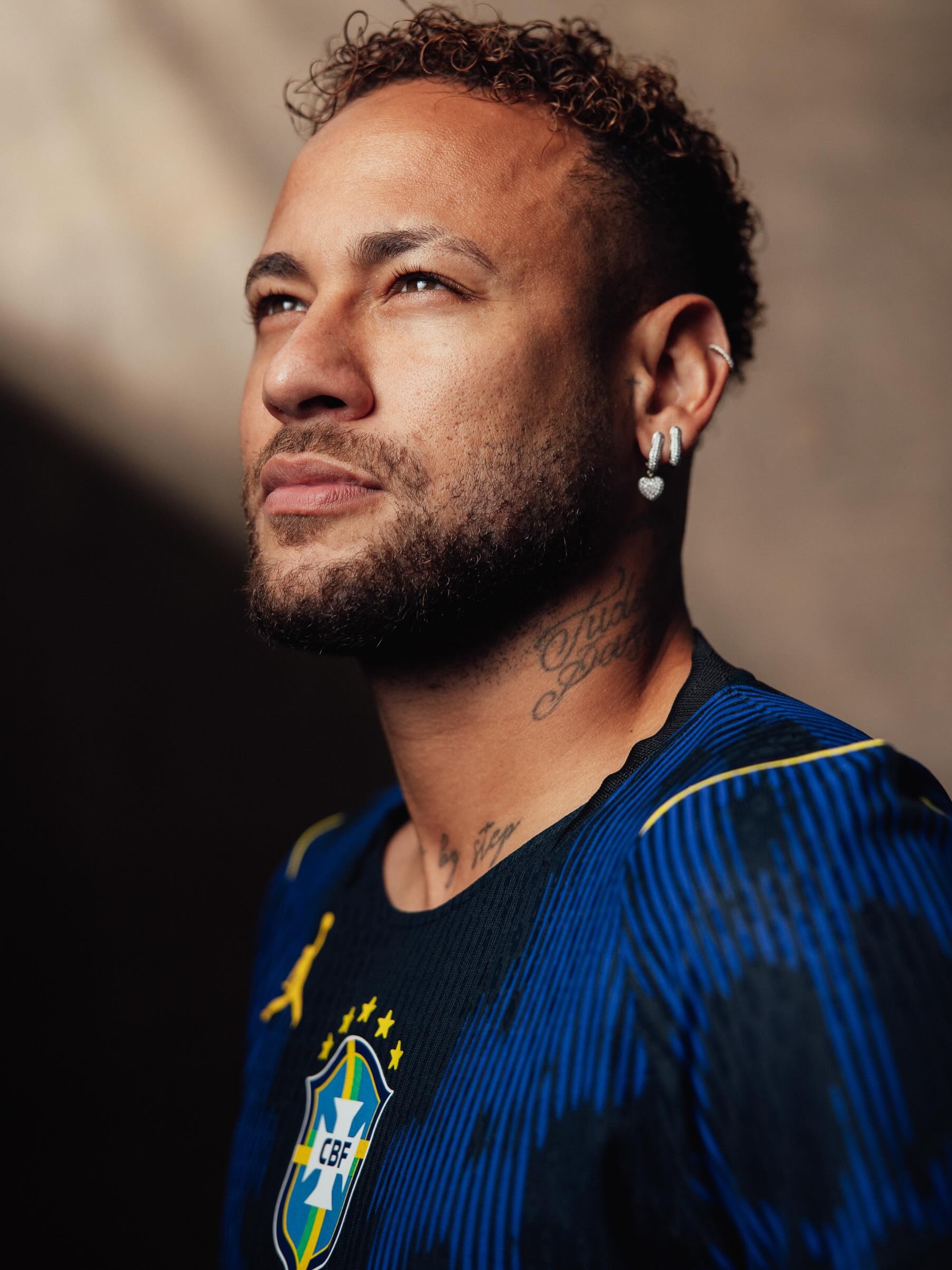 Ronaldo,  hoa tai,  Neymar,  Cristiano Ronaldo,  day chuyen,  nhan, anh 4