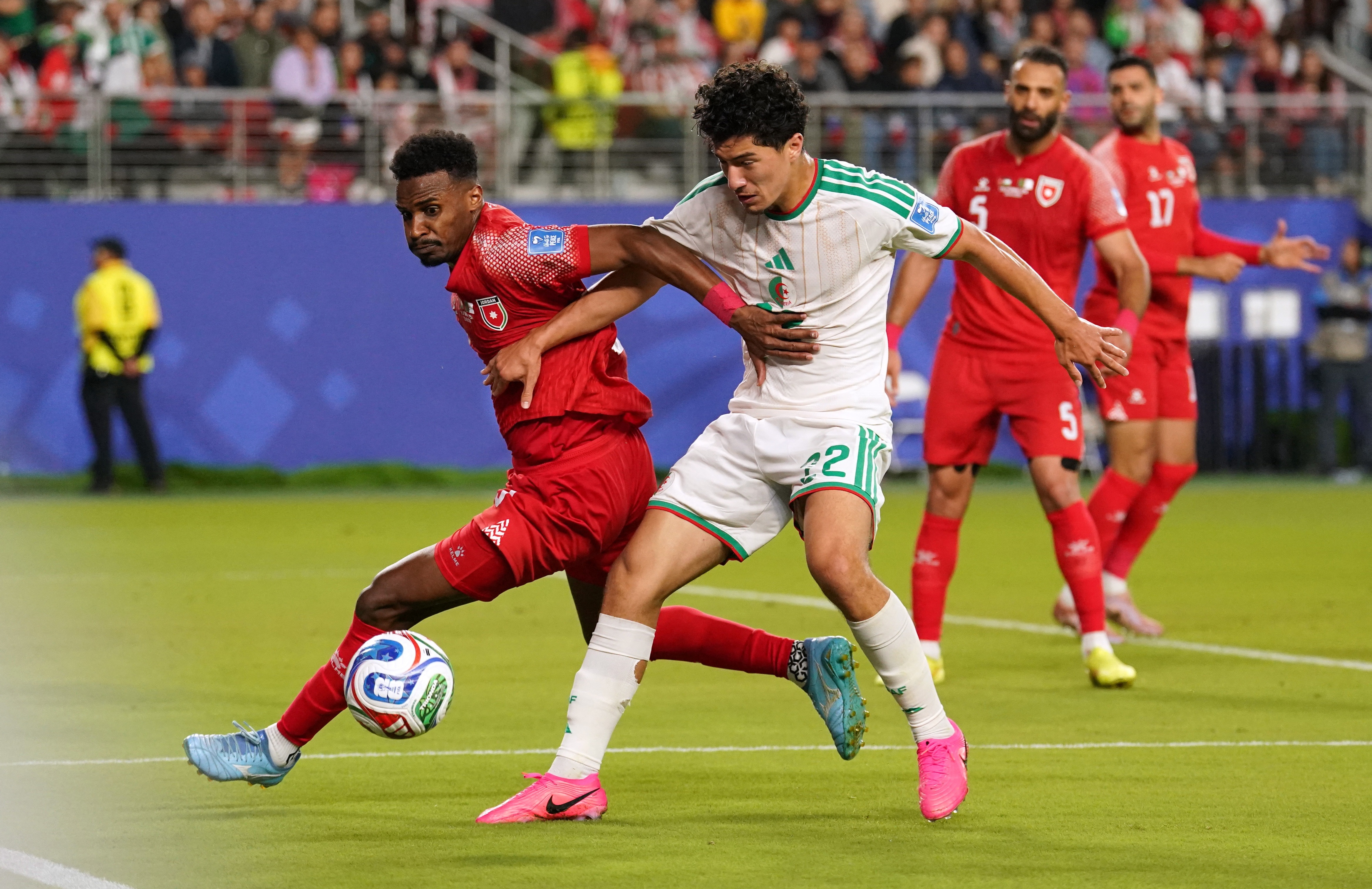 Cau thu,  Ibrahim Maza,  Viet,  Algeria,  FIFA,  Cau thu goc Viet anh 11